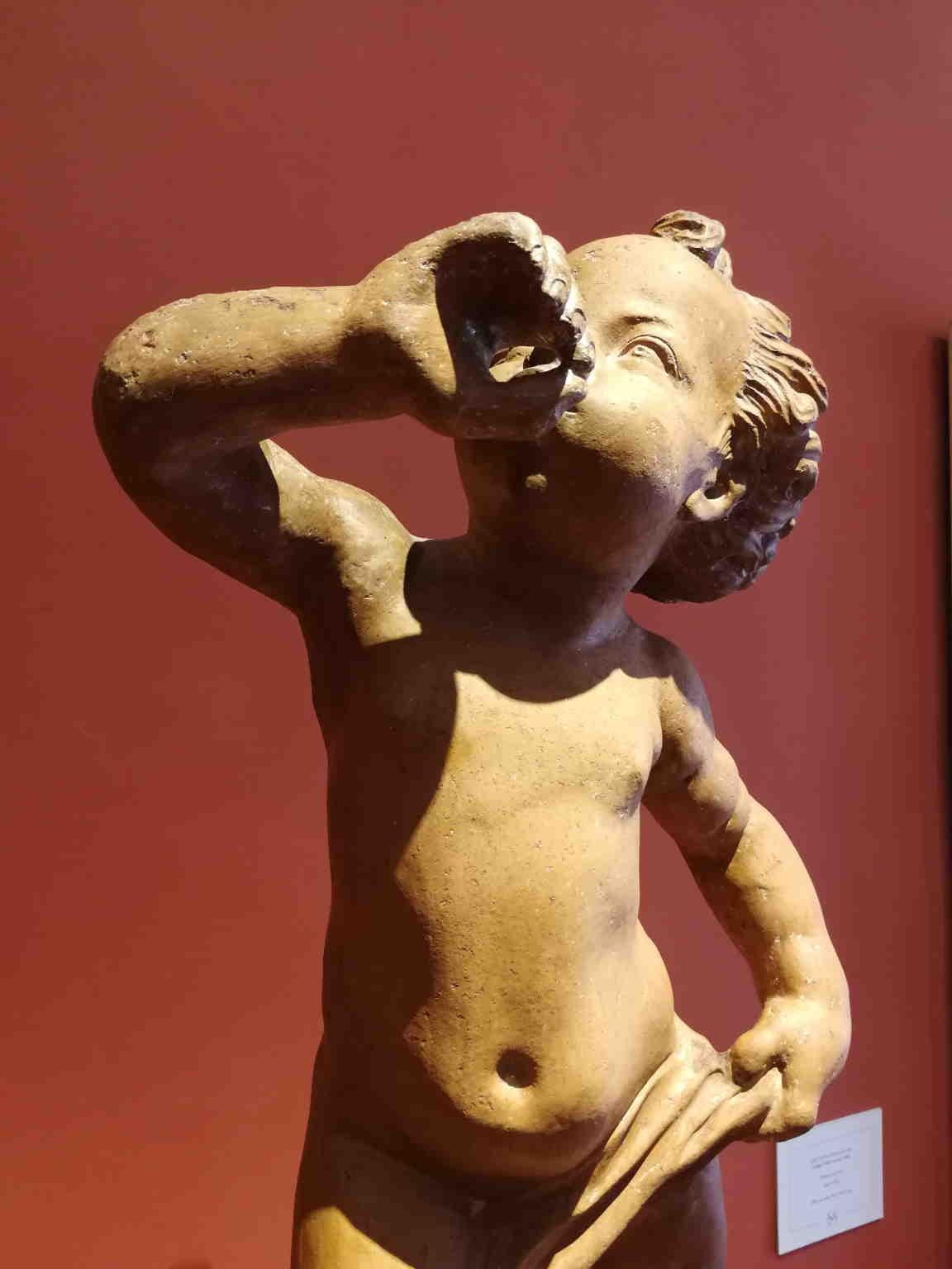 Artista fiorentino del XVII secolo da Verrocchio putto fontana in terracotta For Sale 3