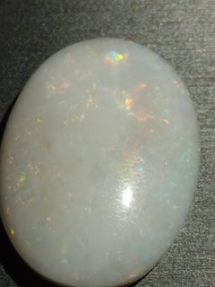 Australia white fire opal 18.5 carats