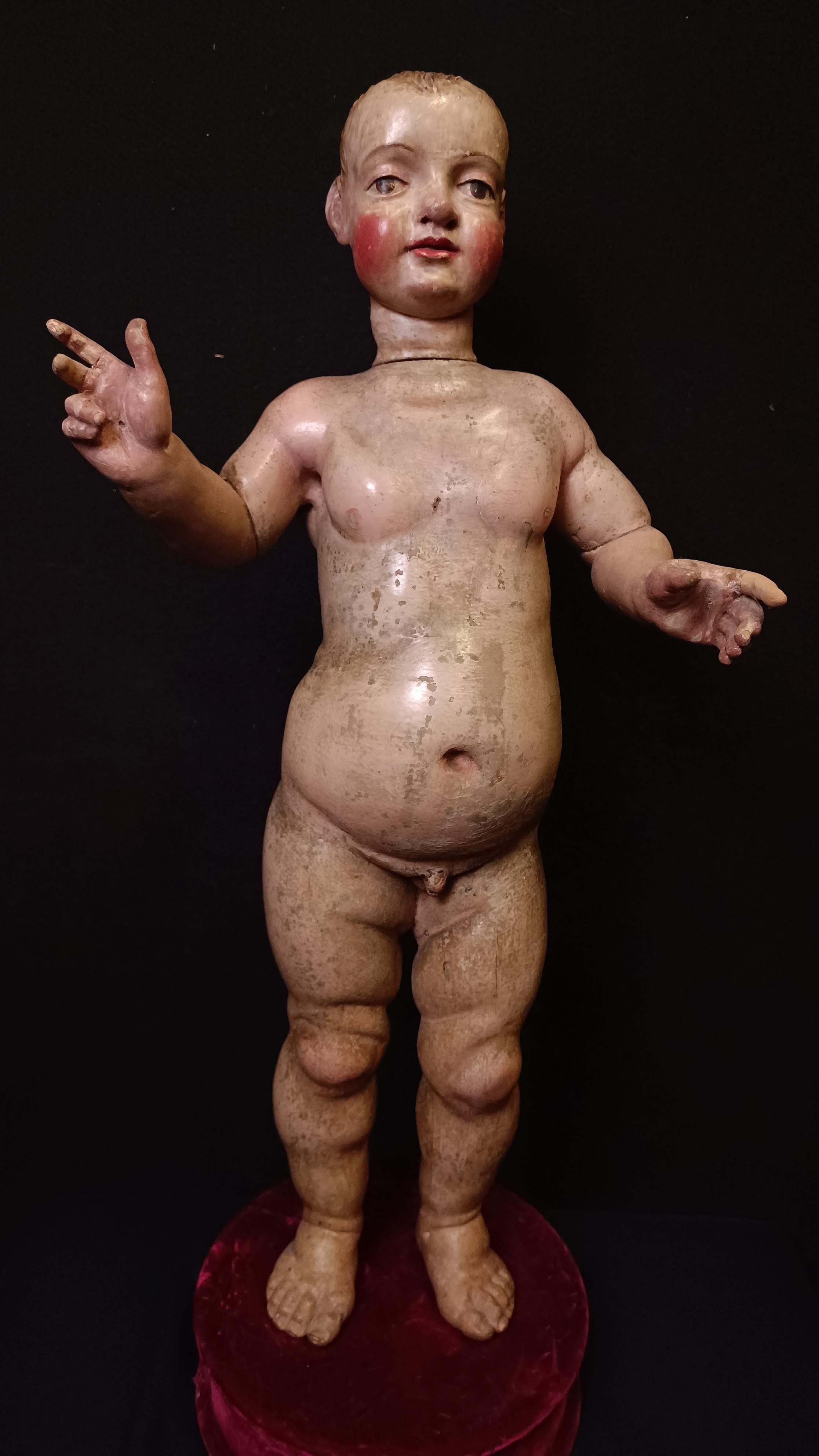 Bénédiction de l'enfant Jésus - Sculpture polychrome - Brown Nude Sculpture par Unknown
