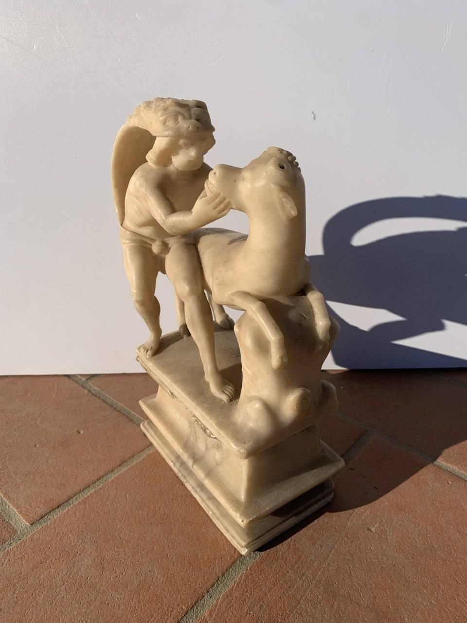 Baroque Roman sculptor - 17th century alabaster sculpture - Hercules and Cretan - Figurative Sculpture Marrón de Unknown