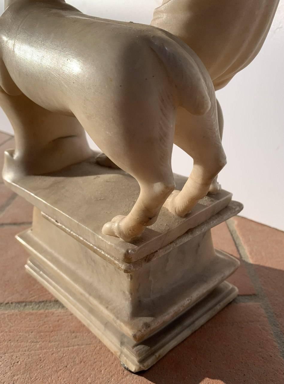 Carved alabaster sculpture - Hercules and the Cretan Bull. Rome, 17th century.

20 x 12 x h 33 cm.

Entirely in carved alabaster, small marks and defects. Separate alabaster base.


- This item is sold with a certificate of authenticity with legal