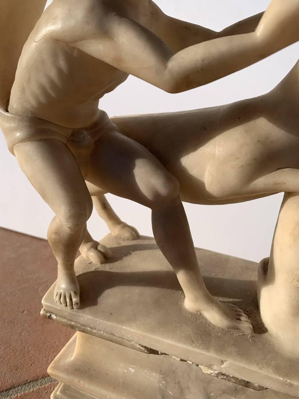 Baroque Roman sculptor - 17th century alabaster sculpture - Hercules and Cretan en venta 3