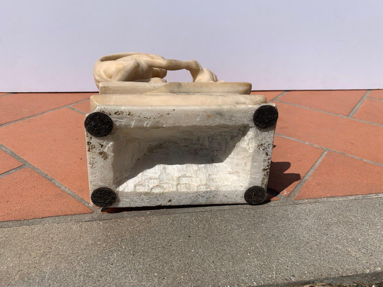 Escultor barroco romano - Escultura de alabastro del siglo XVII - Hércules Toro cretense en venta 14