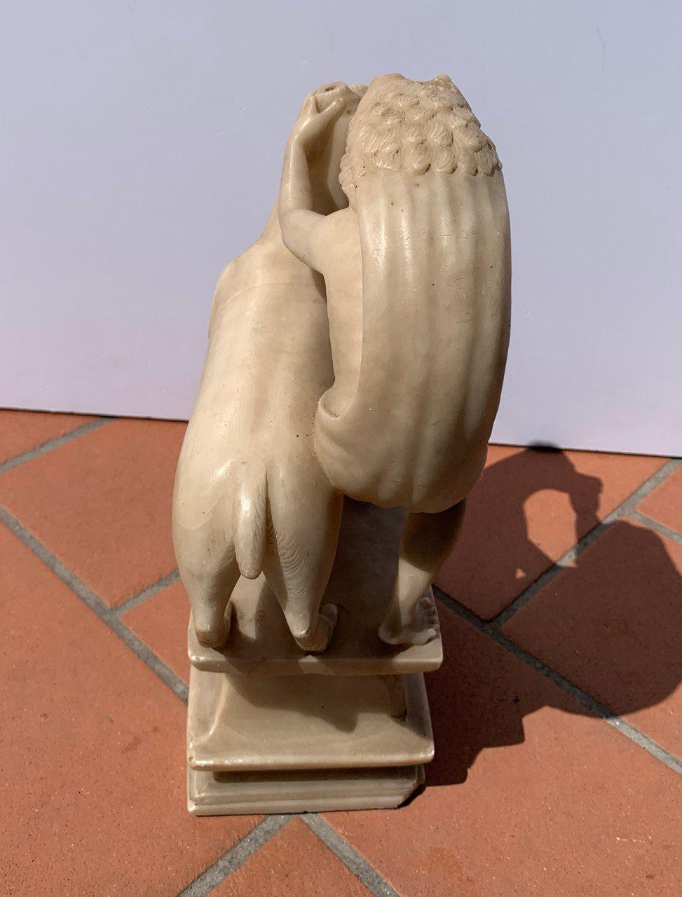 Escultor barroco romano - Escultura de alabastro del siglo XVII - Hércules Toro cretense en venta 3