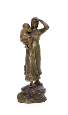 Bäuerin mit Kleinkind (Farmwoman with Child) - Bronze, Rural, around 1900