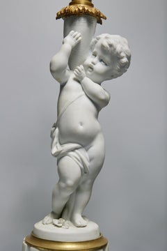 Chandeliers en porcelaine bisque et dorée avec Putti