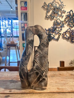 Scultura in gres cotto Bosphorus II di Pinar Aral