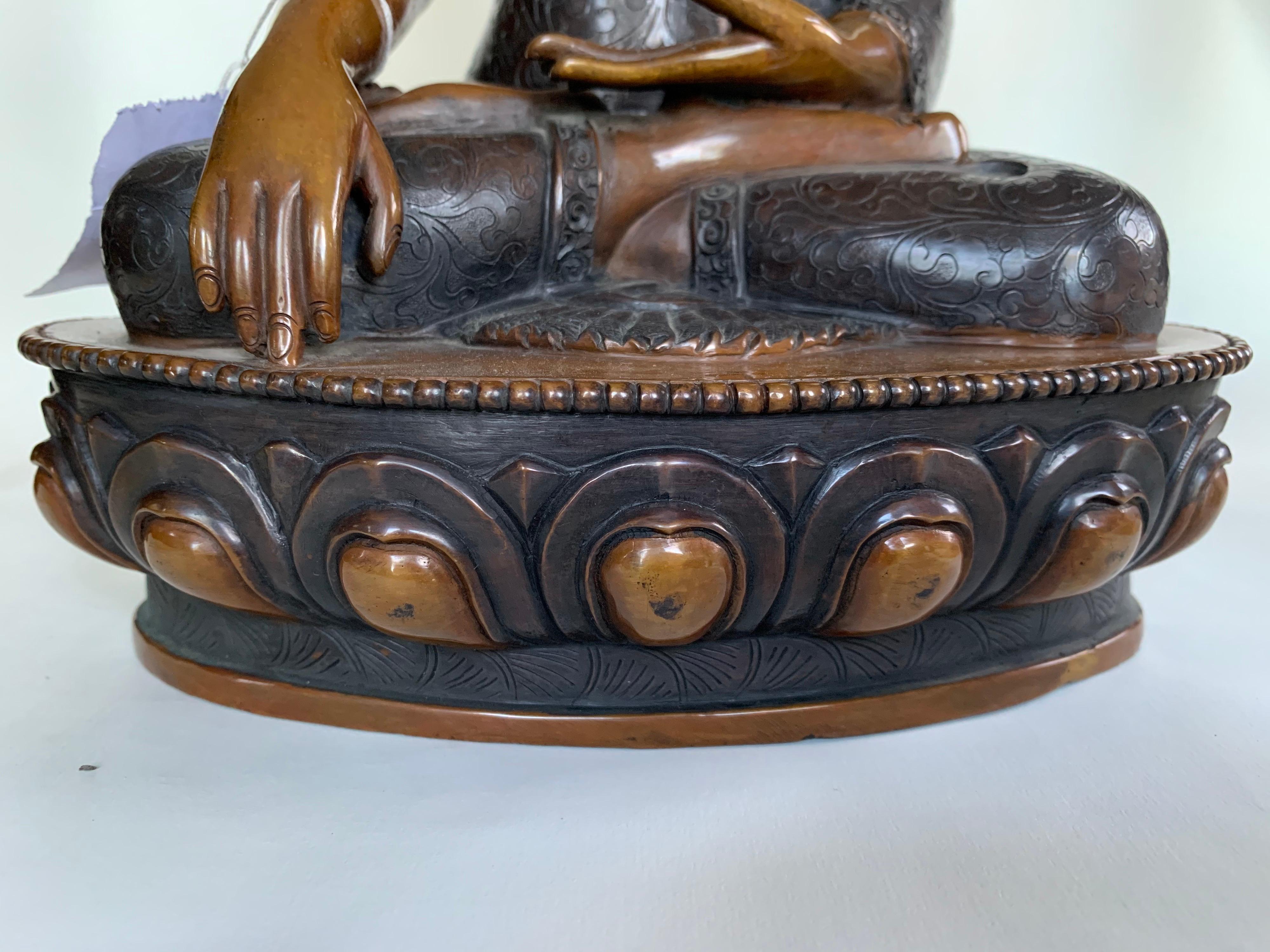 Buddha Statue 12 Inch Handcrafted by Lost Wax Process For Sale 1