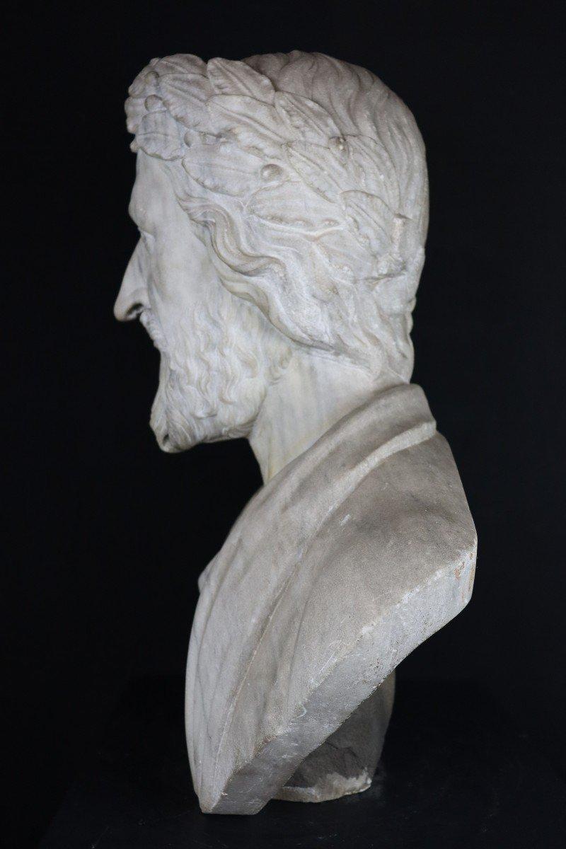 BUST in marble probably from Carrara representing King Henri IV 18th century For Sale 4