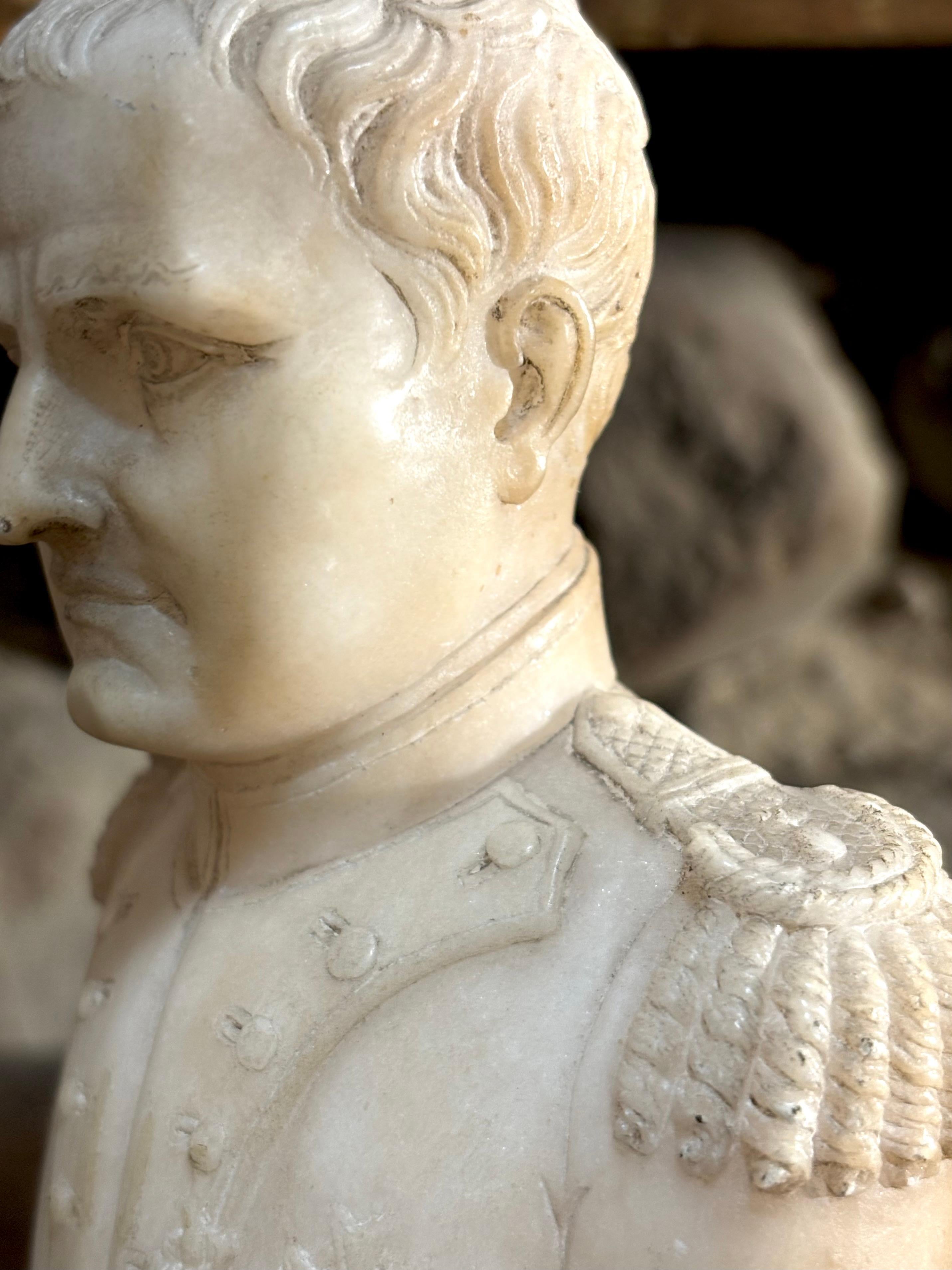 Busto dell'imperatore Napoleone I in Alabastro XIX secolo datato 1821 in vendita 5