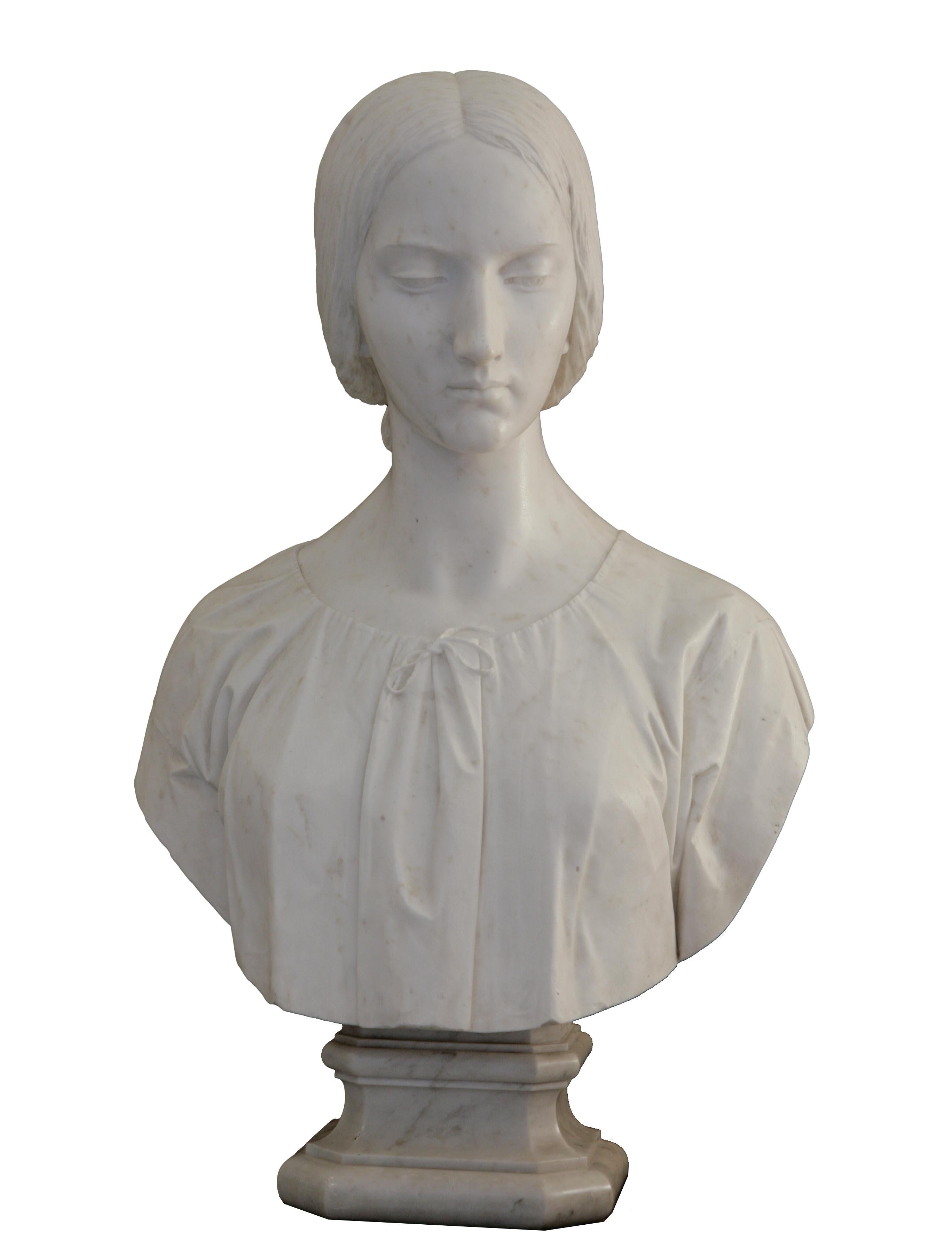 Unknown Figurative Sculpture - Female bust in white marble - 19th century