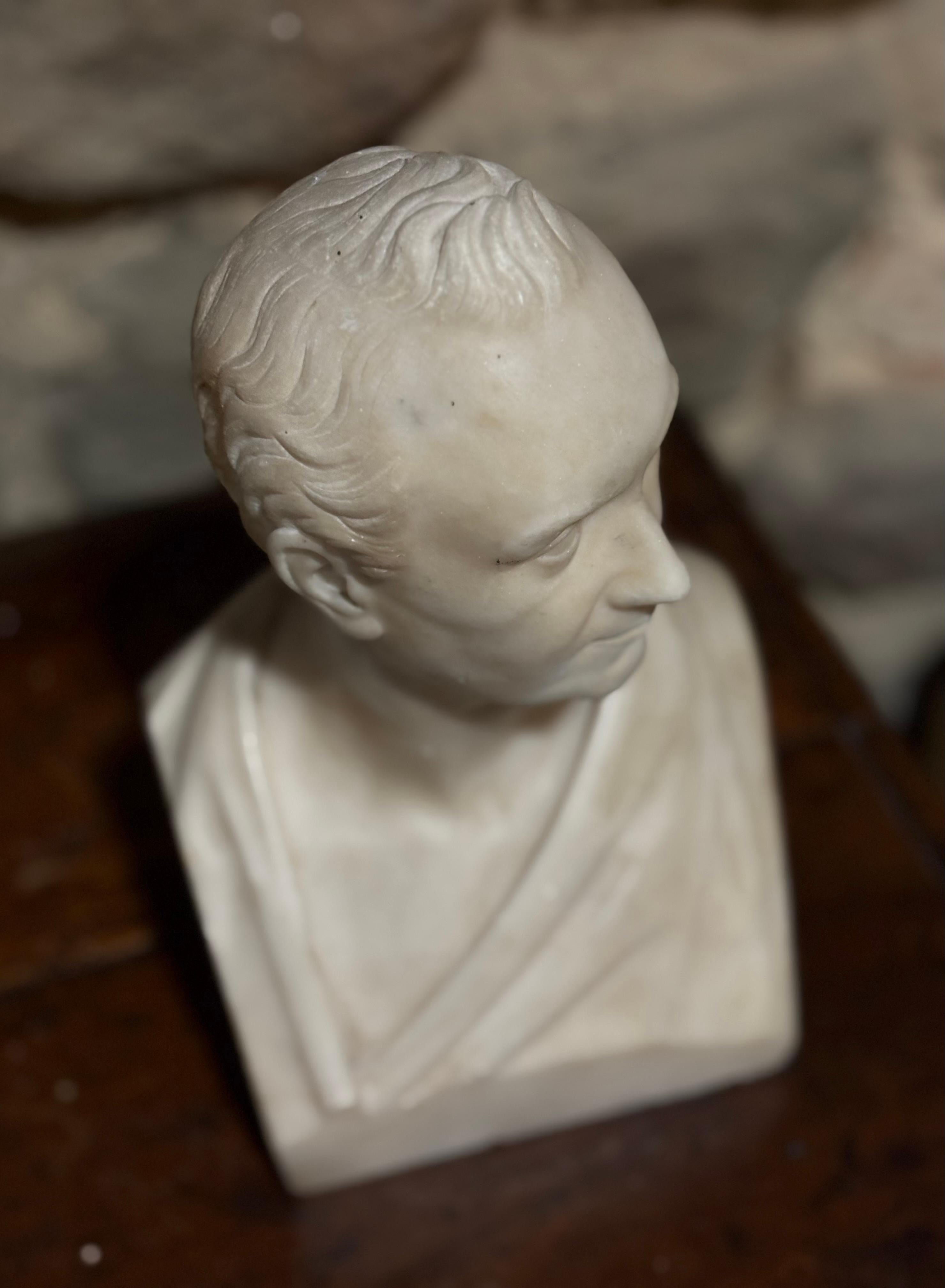 Busto in Marmo Neoclassico in Erma epoca Impero Dignitario Romano For Sale 7