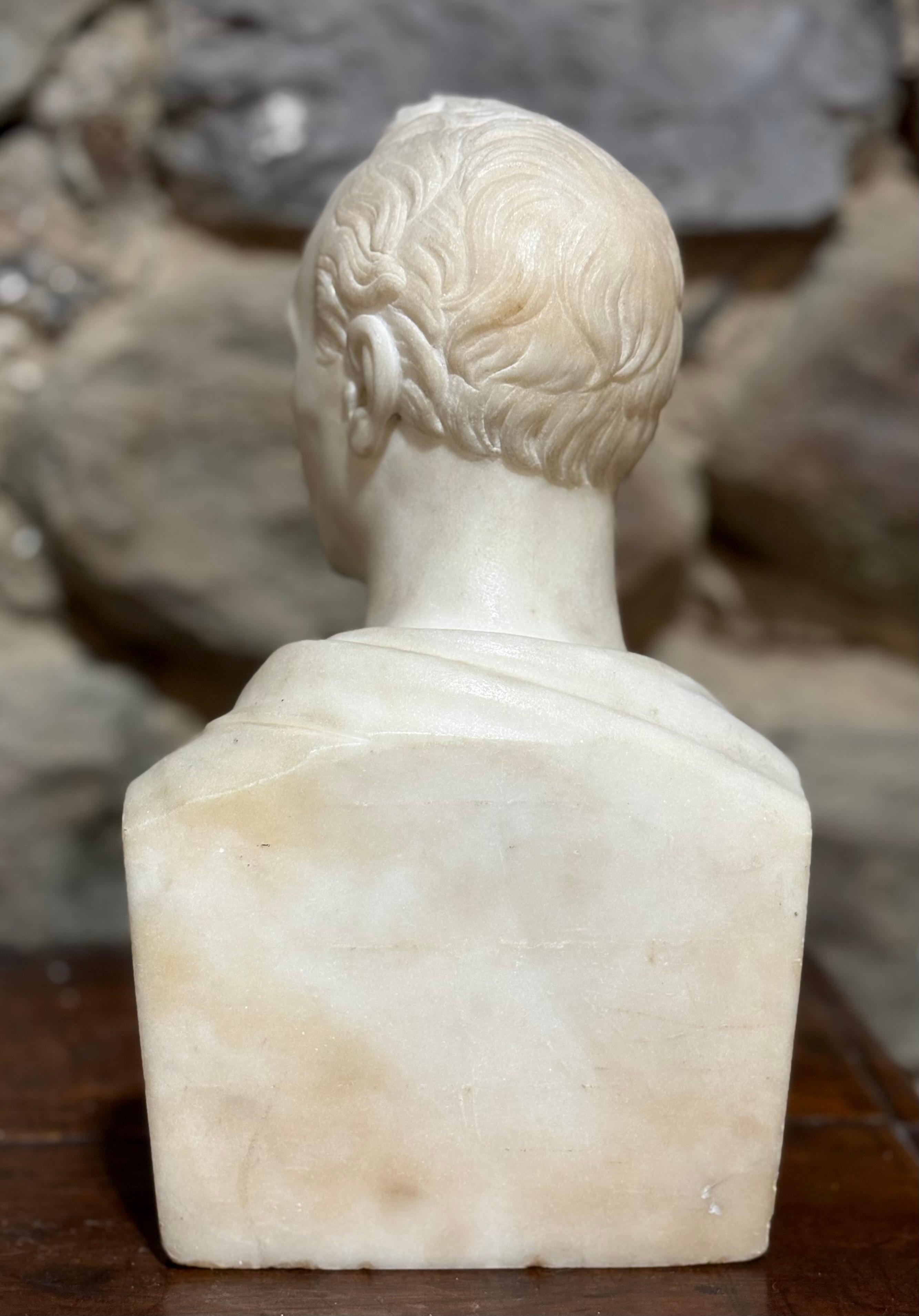 Busto in Marmo Neoclassico in Erma epoca Impero Dignitario Romano For Sale 2
