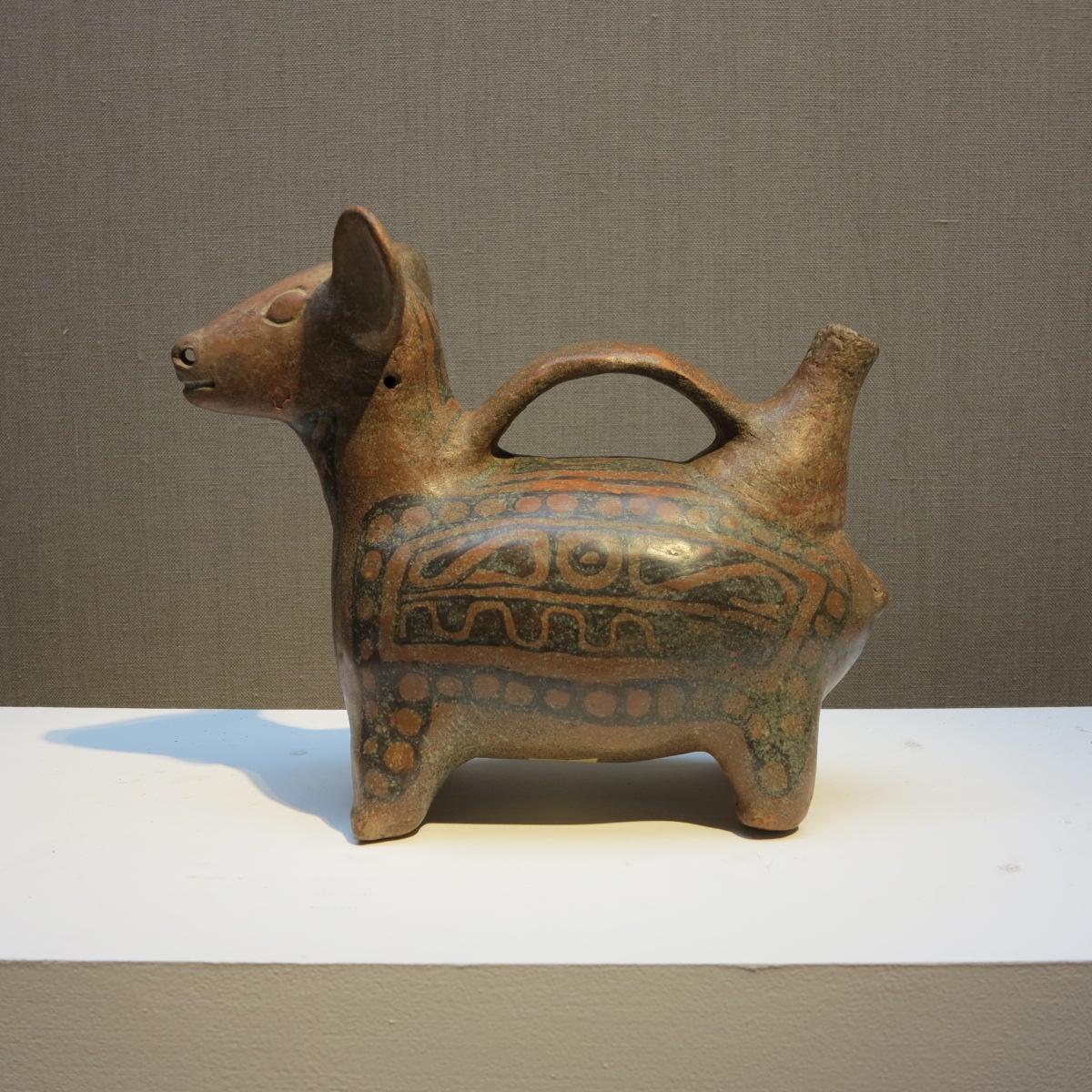 c.200 A.D Vicus Peruvian whistling dog pre-Columbian pottery figure sculpture - Sculpture by Unknown