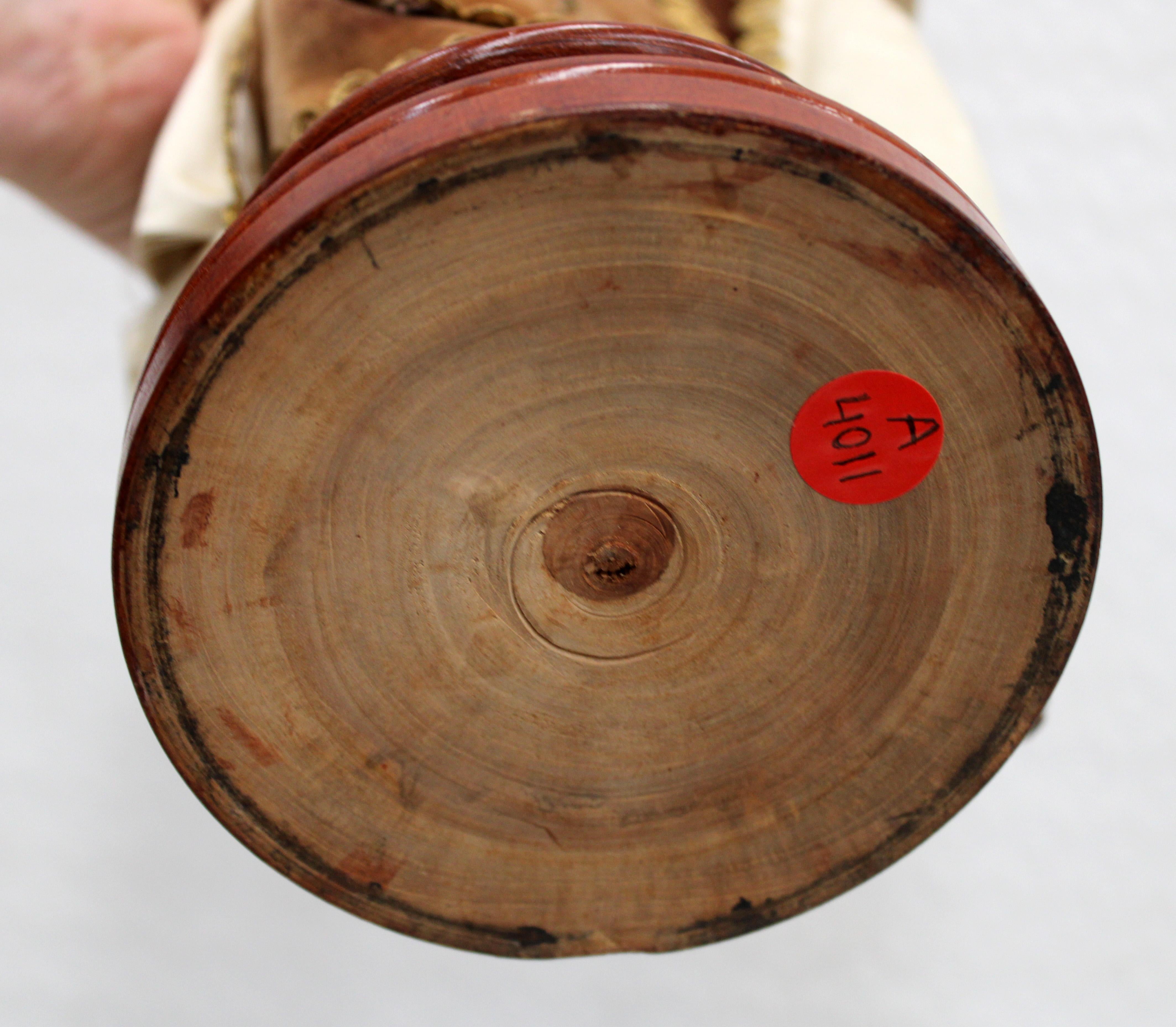 Cap y pota de vestir - Virgen del Carmen con niño - Siglo XIX For Sale 11