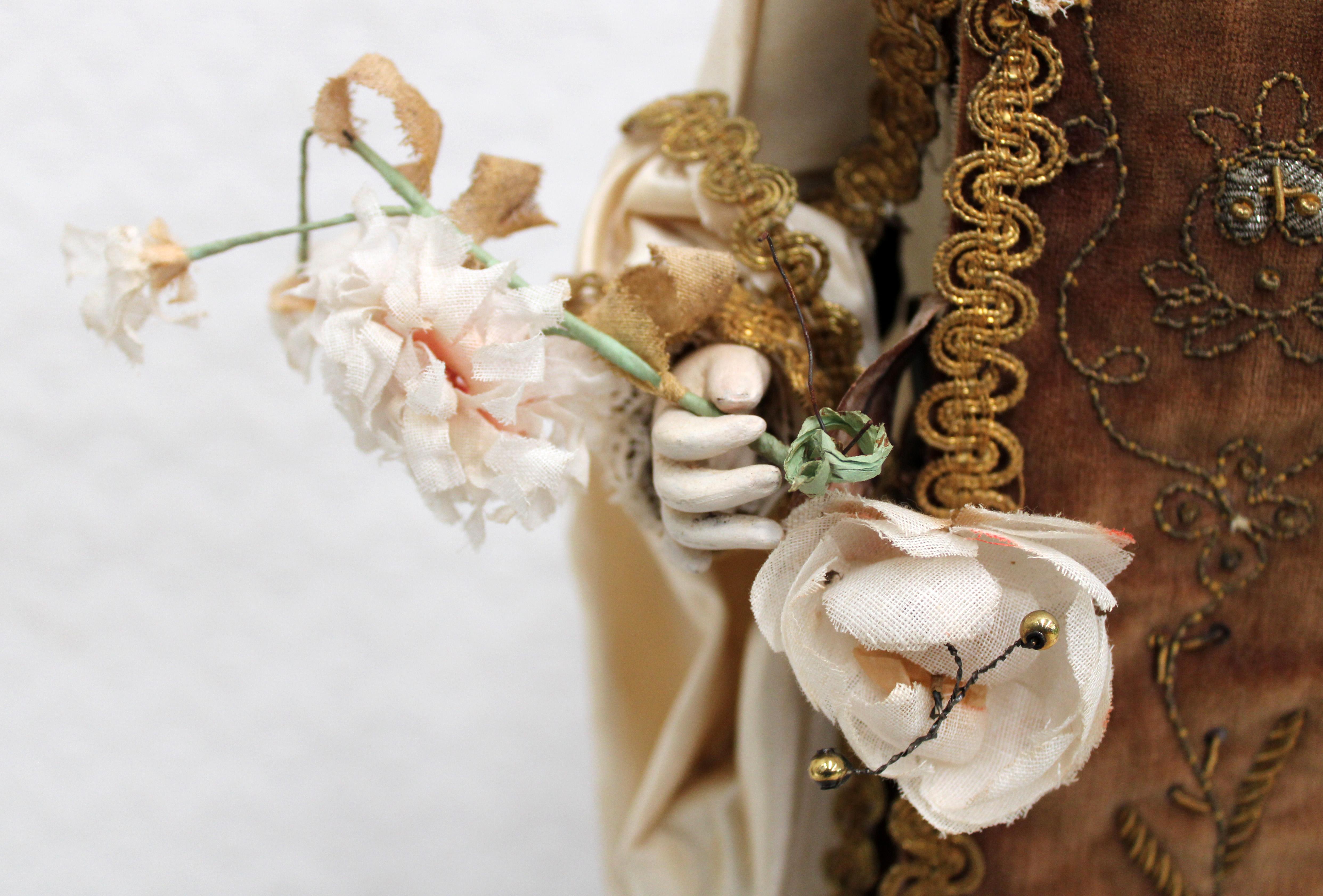Cap y pota de vestir - Virgen del Carmen con niño - Siglo XIX For Sale 12