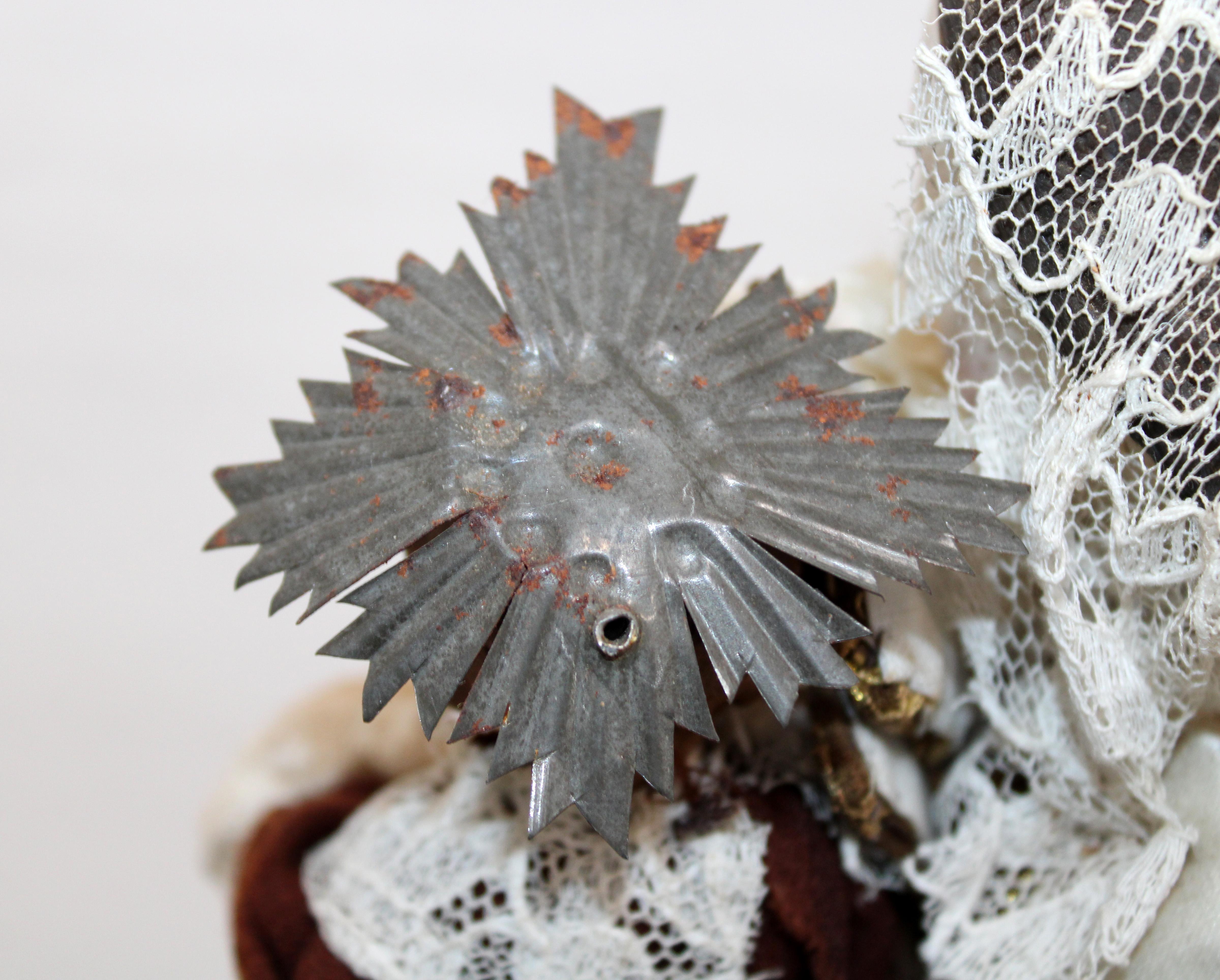 Cap y pota de vestir - Virgen del Carmen con niño - Siglo XIX For Sale 14