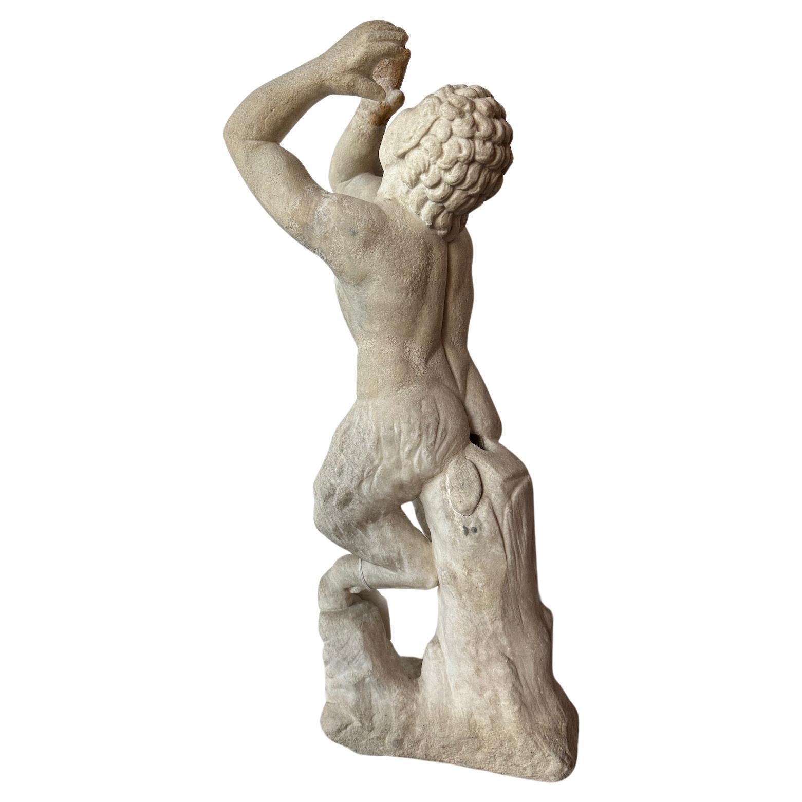 Brunnen aus Carrara-Marmor von Pan (Braun), Figurative Sculpture, von Unknown