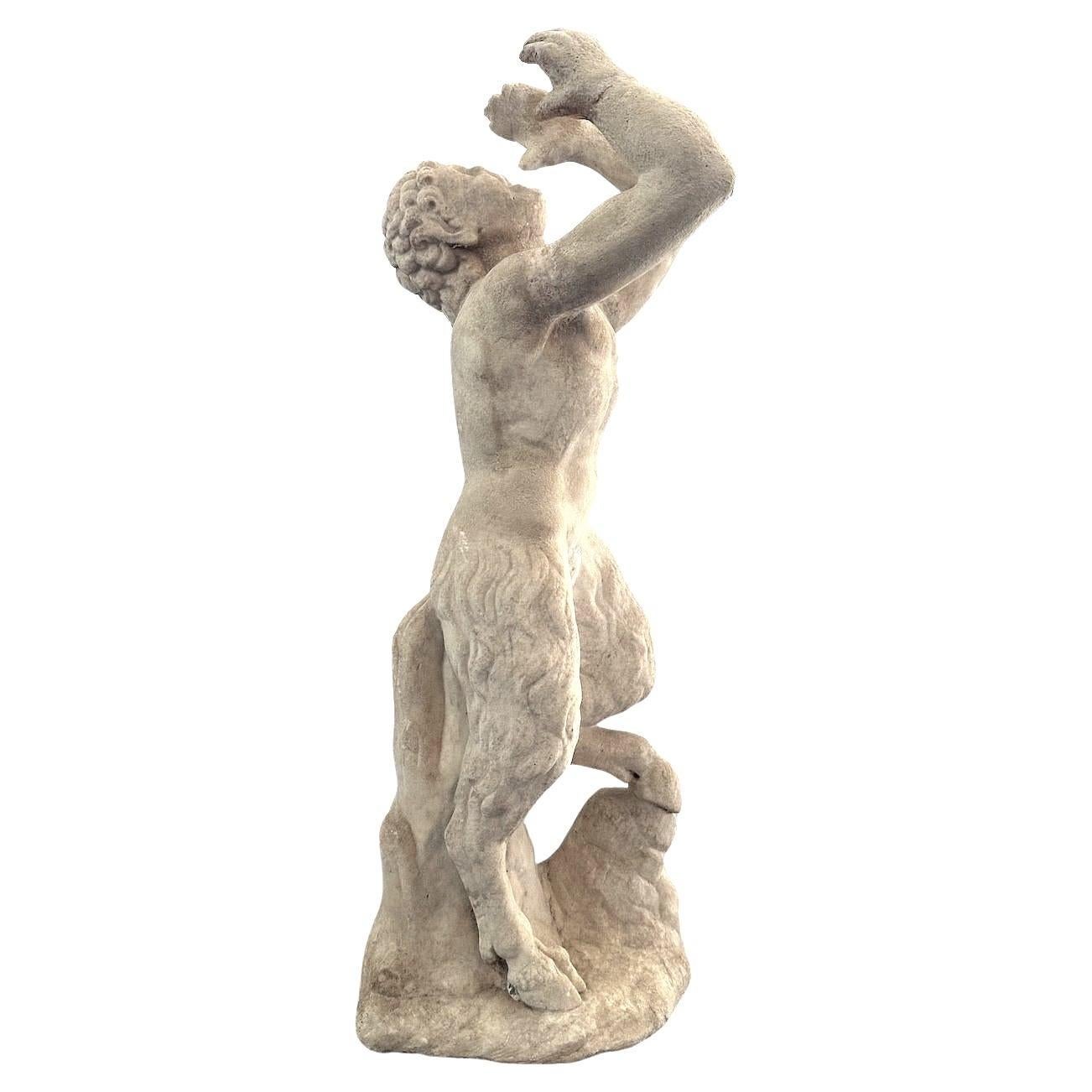 Unknown Figurative Sculpture – Brunnen aus Carrara-Marmor von Pan