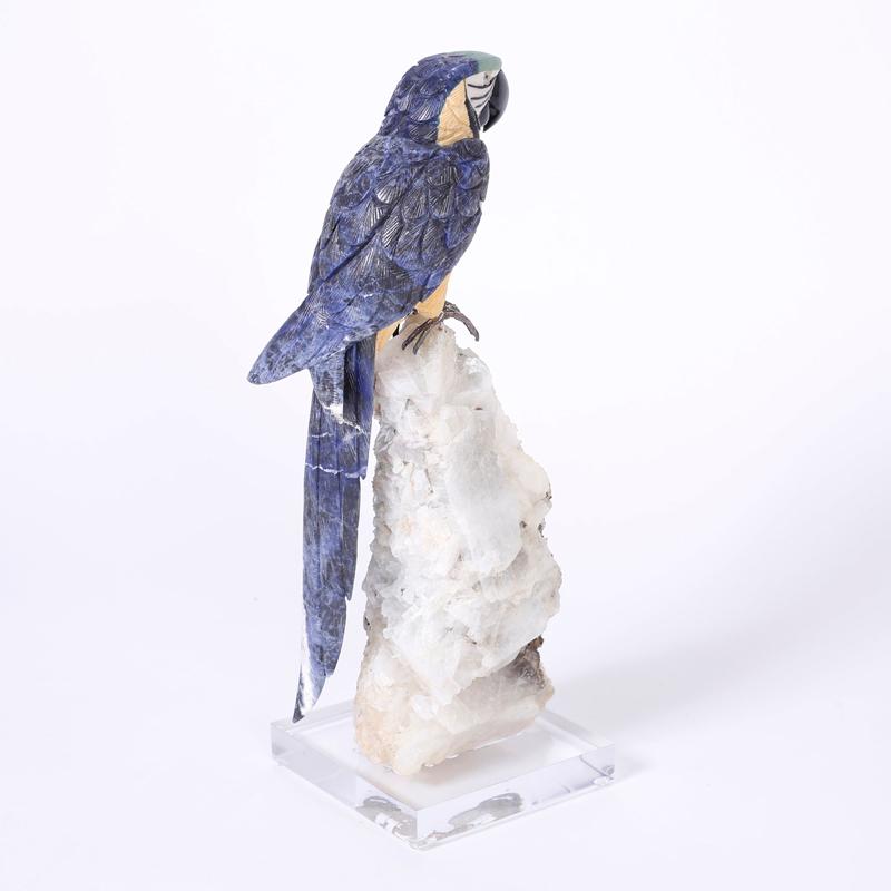 Pappagallo in pietra scolpita - Sculpture di Unknown
