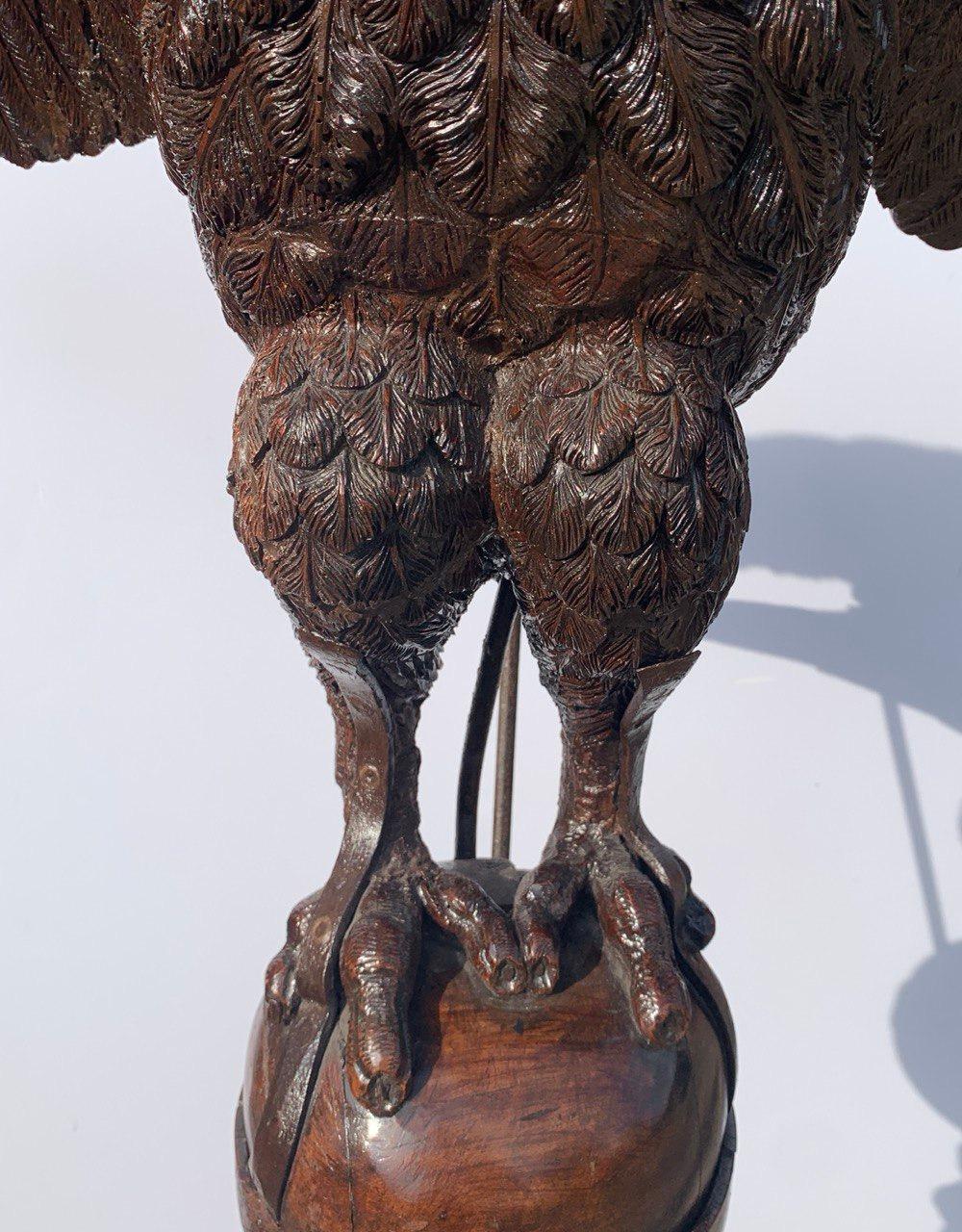 Carved wooden lectern - Eagle. Italy, 19th century For Sale 6