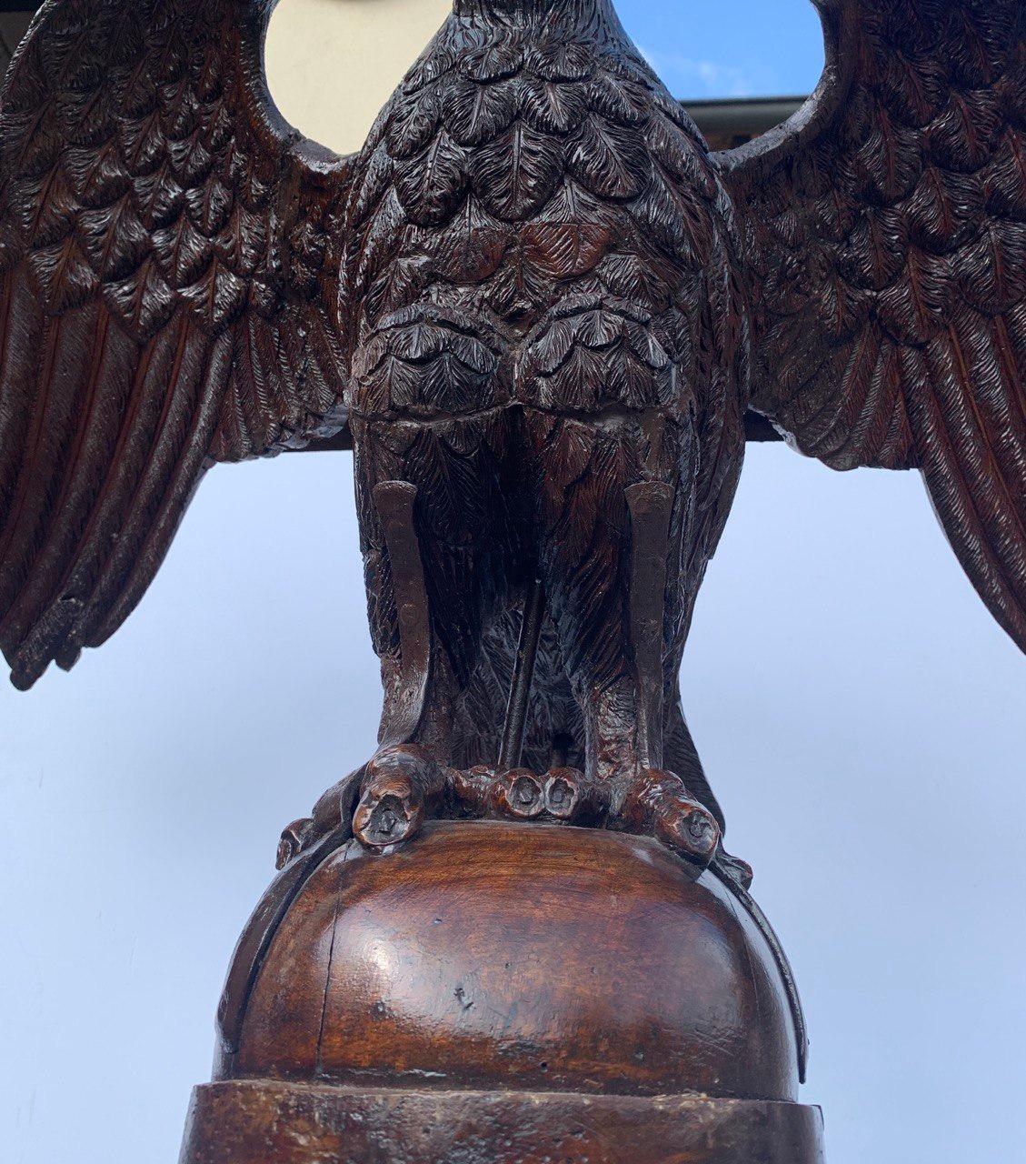 Carved wooden lectern - Eagle. Italy, 19th century For Sale 12