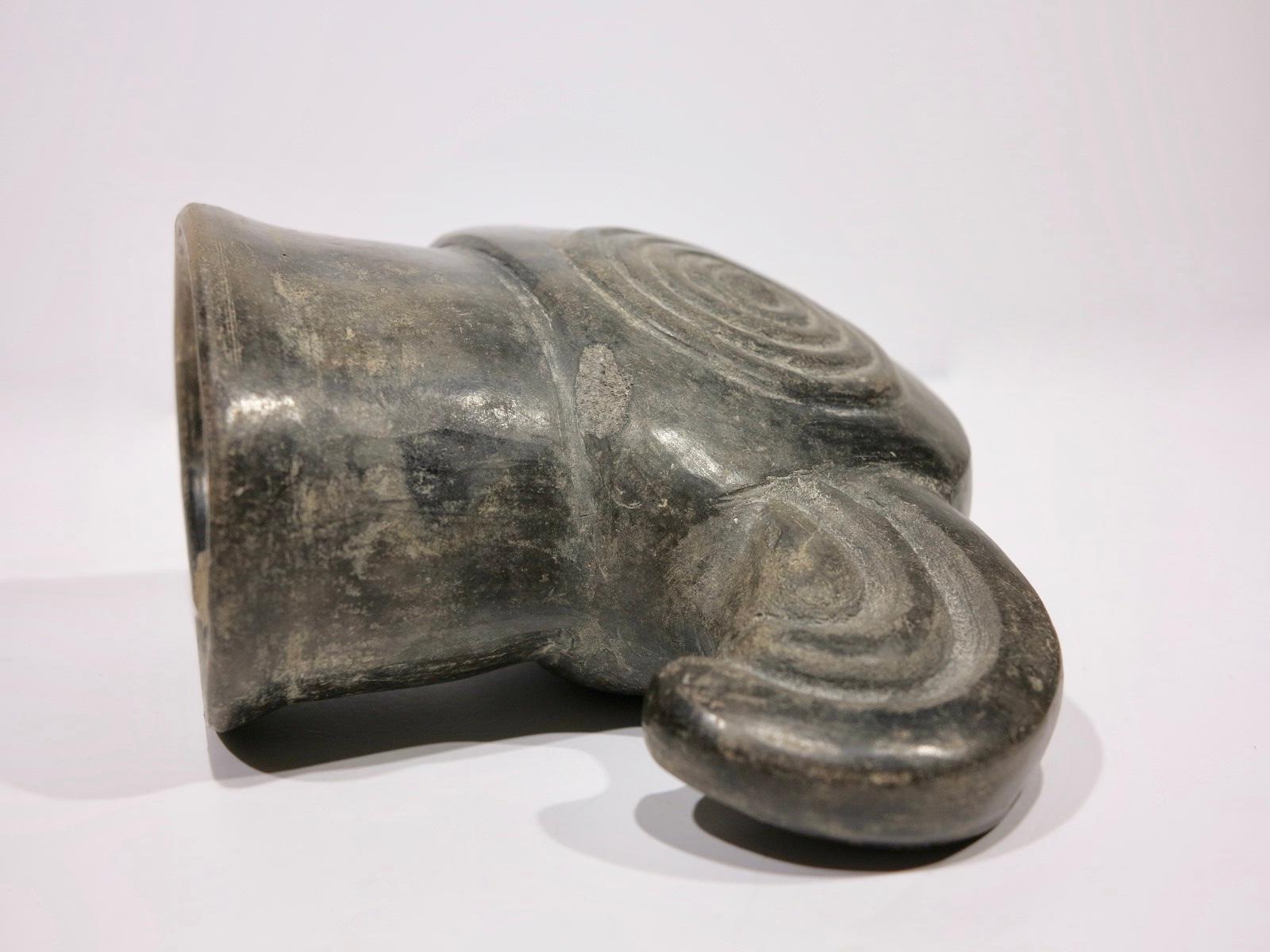 Élément de masque figuratif en poterie d'oiseau exotique péruvienne précolombienne Chimu Inca 4