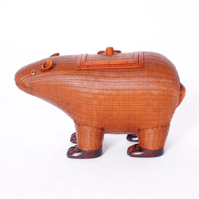 Animale capibara cinese in vimini - Figurative Sculpture Beige di Unknown