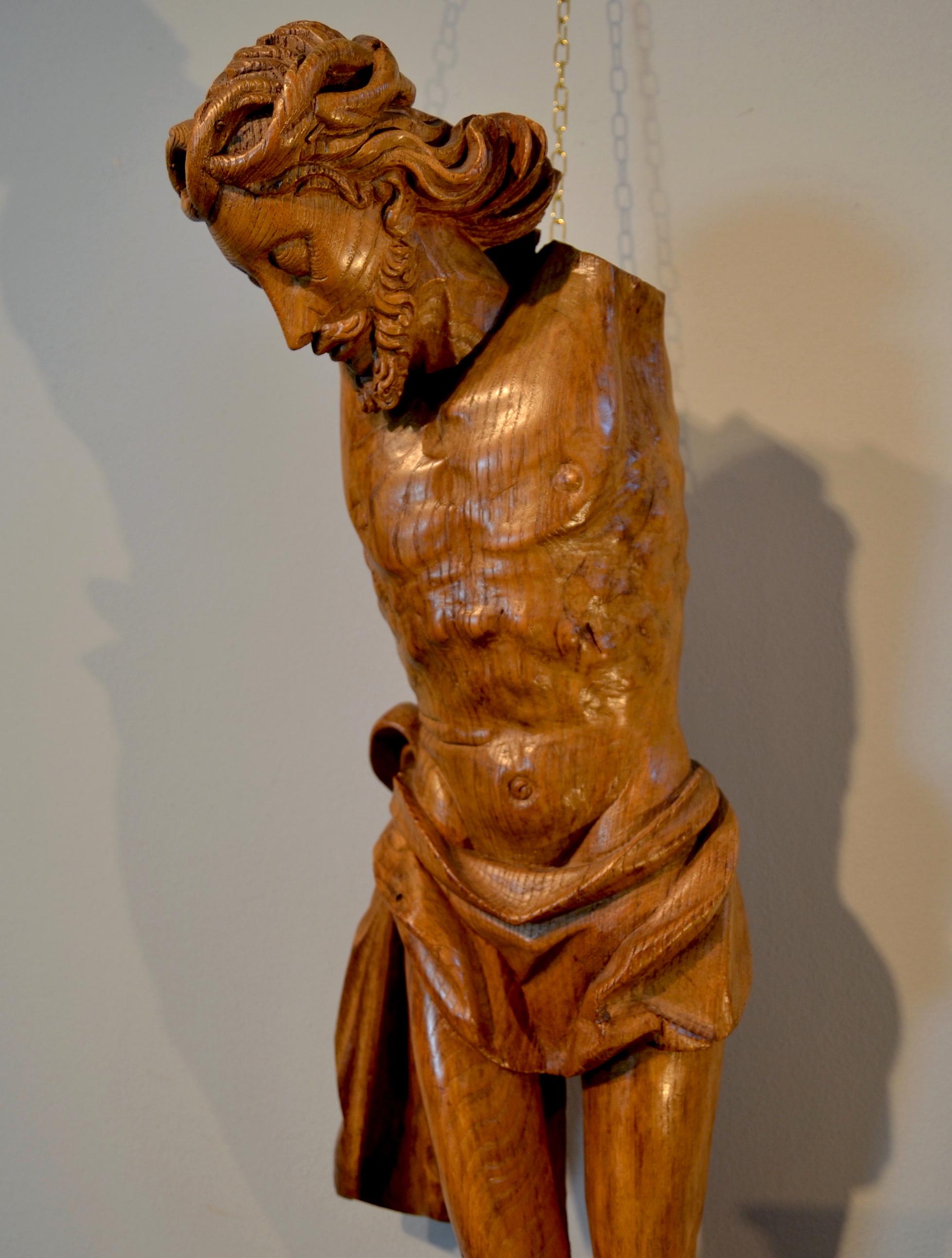Corpus Christi 'wooden sculpture in oak (h.99.5 cm.)
Flemish School, Late 16th century
Carved oak wood
Height: 99.5 cm.

Flemish school wooden sculpture depicting the Crucified Christ, datable around the end of the sixteenth century.
The carving is