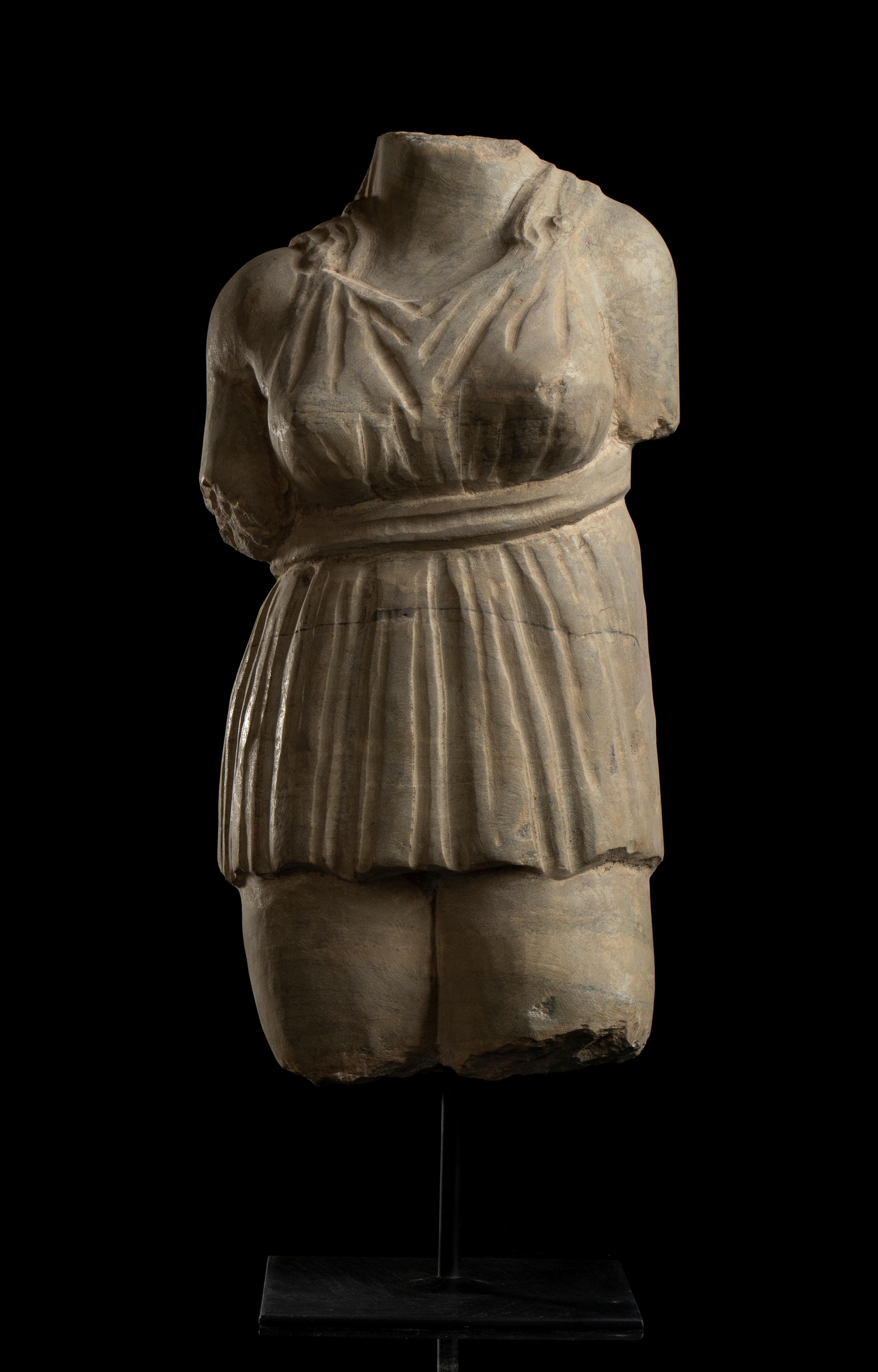 Unknown Figurative Sculpture - Classical-Style Greek Marble Sculpture Torso Of A Woman Italian Early 20th