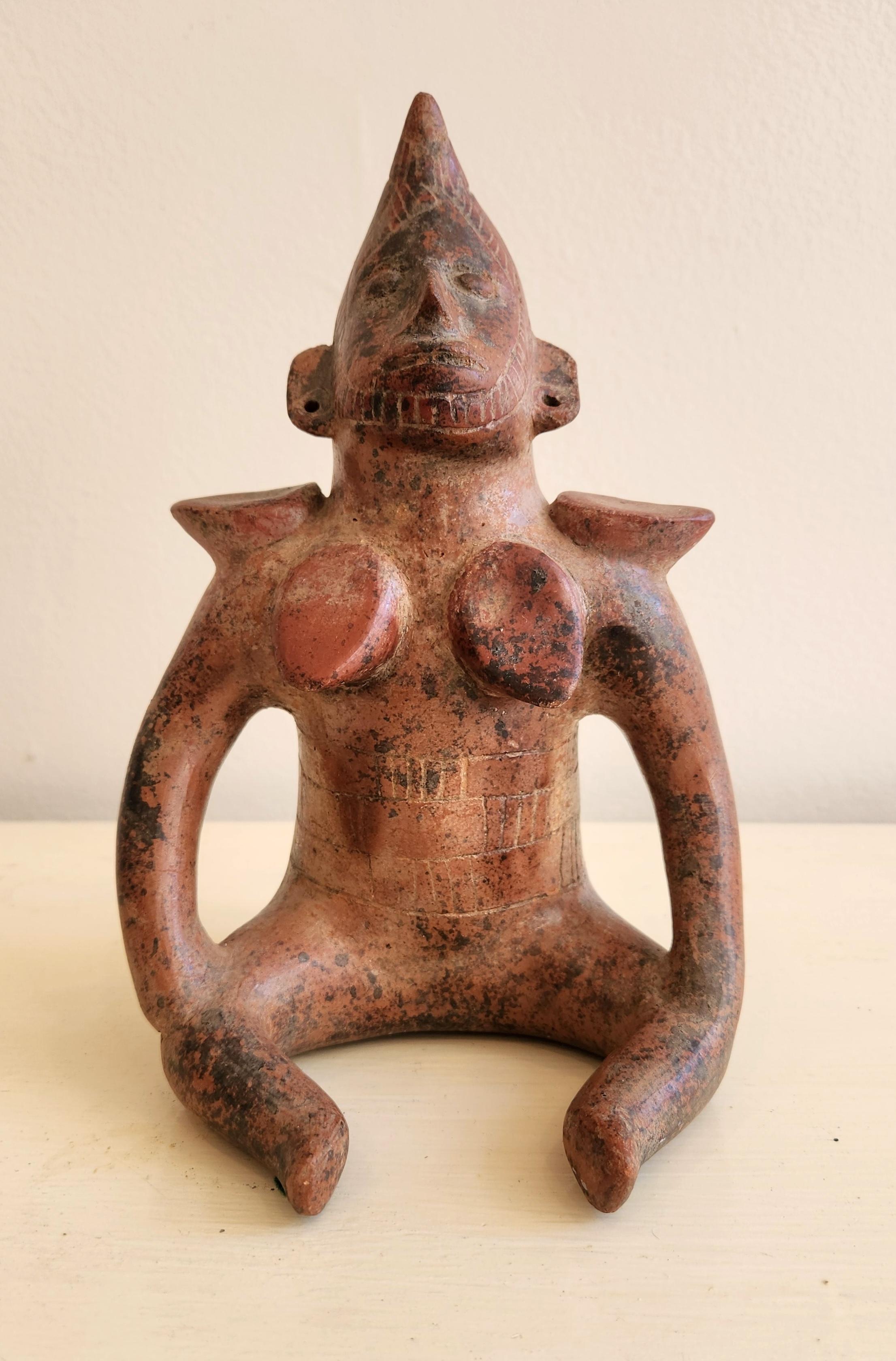 Clay Sculpture in Pre-Colombian Style Reproduction - Folk Art Art by Unknown