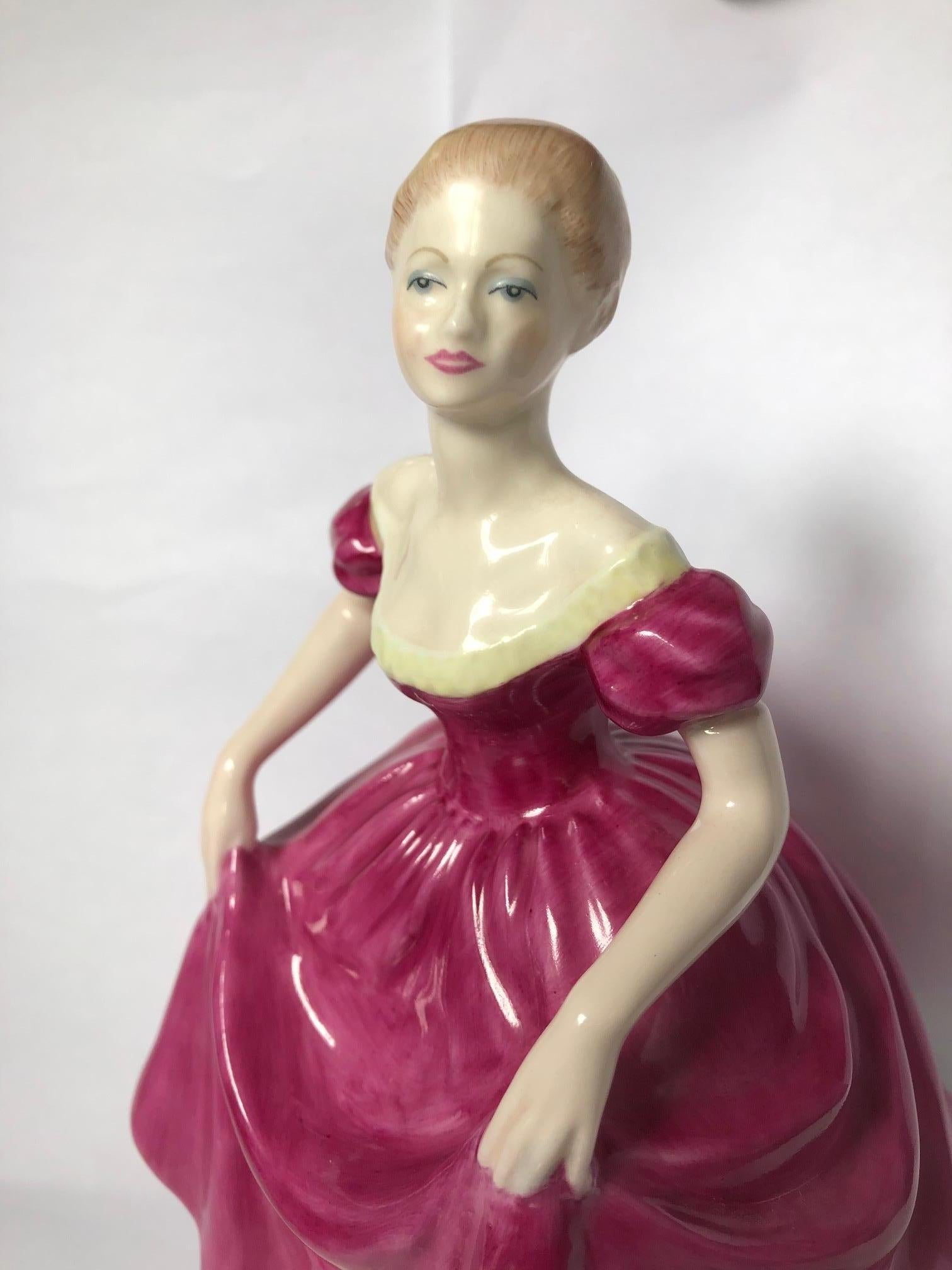 Figurine en porcelaine Coalport Ladies Of Fasion Bone - Flair

Vous achetez Coalport Ladies Of Fasion Bone China Figurine - Flair. Jolie dans sa robe rose.

La figurine est en excellent état et conviendrait parfaitement à tout collectionneur. 



