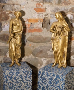 Paar französische neoklassische vergoldete Skulpturen aus Gusseisen Le Muse Art Foundry