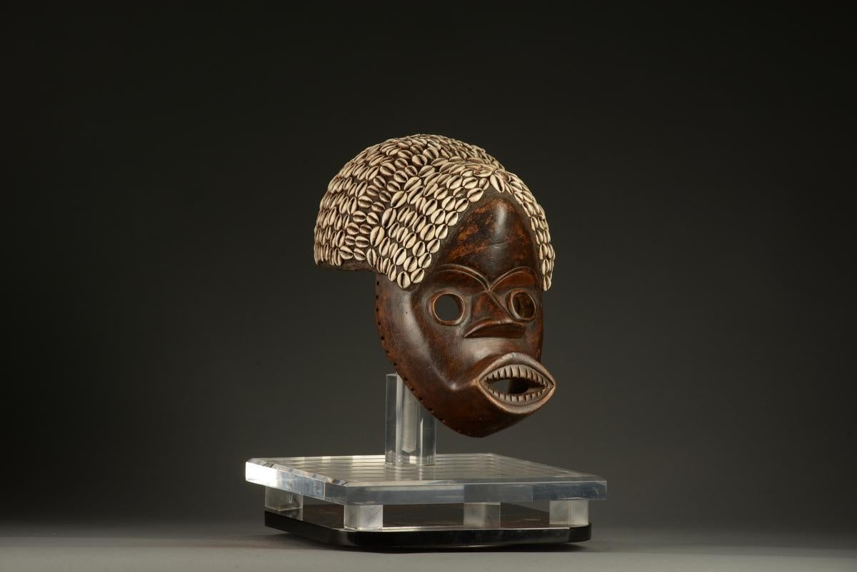 Unknown Figurative Sculpture - Dan Bugle Mask