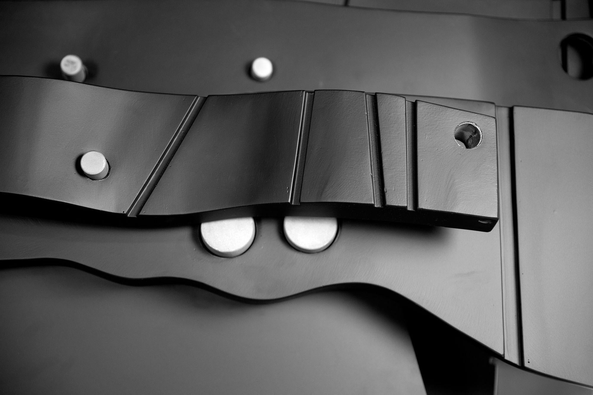 David L Deming Centurión II Escultura moderna abstracta de acero negro plano, 1985 en venta 10