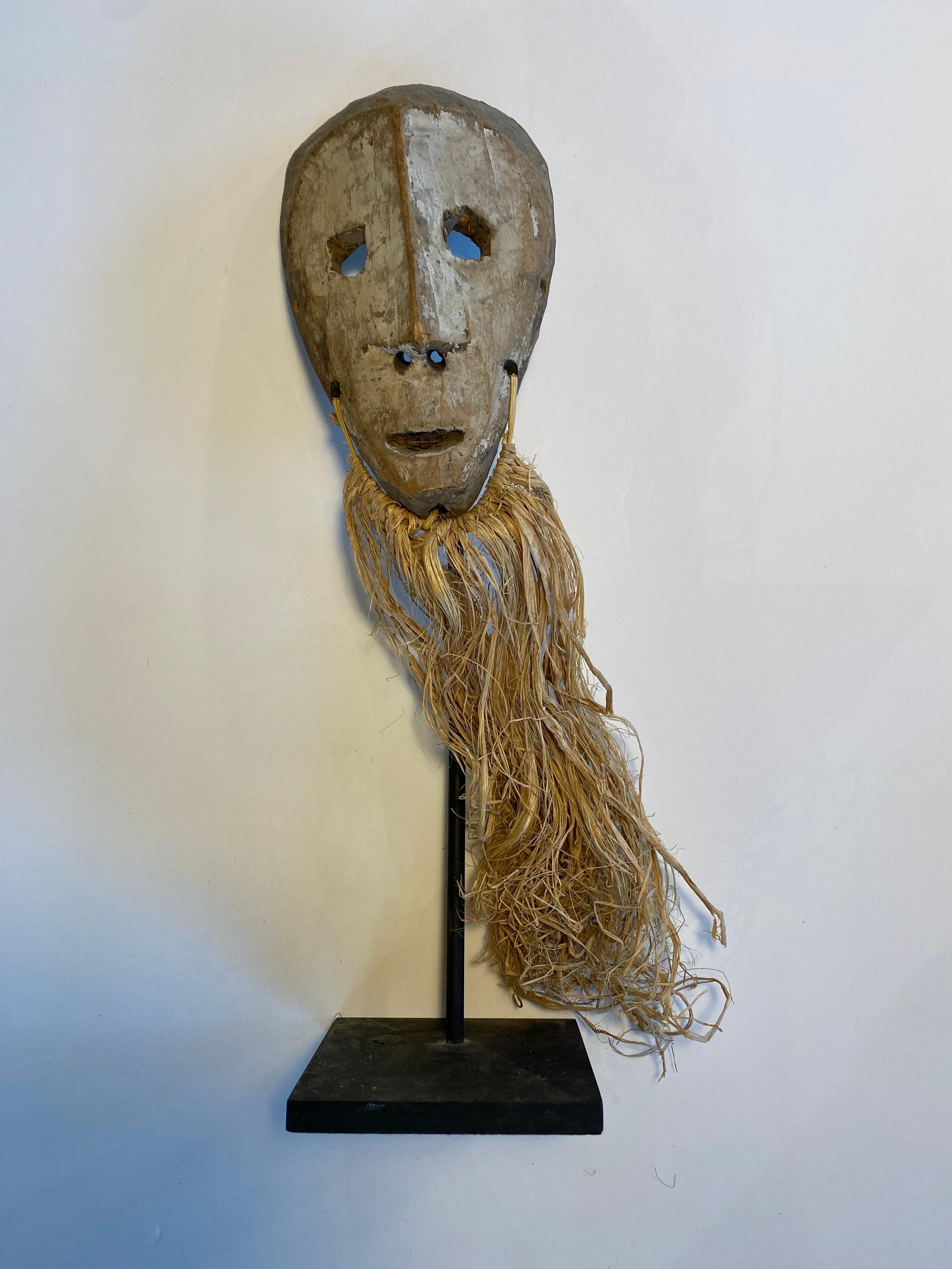 Figurative Sculpture di Unknown - Repubblica Democratica del Congo Maschera della Lega