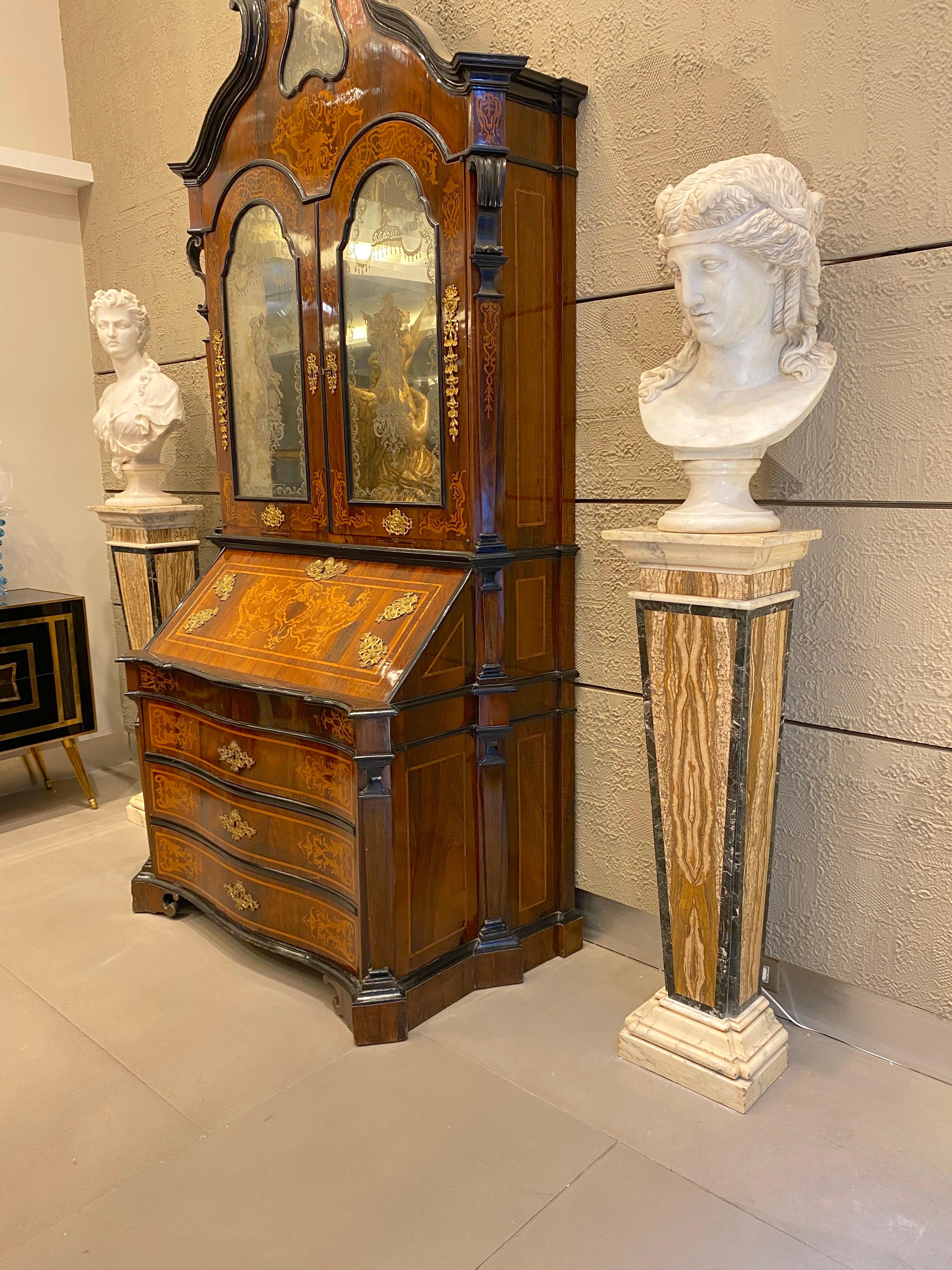 Dioniso, dio del divertimento, busto neoclassico in marmo bianco  Italia , 1890 ' in vendita 2