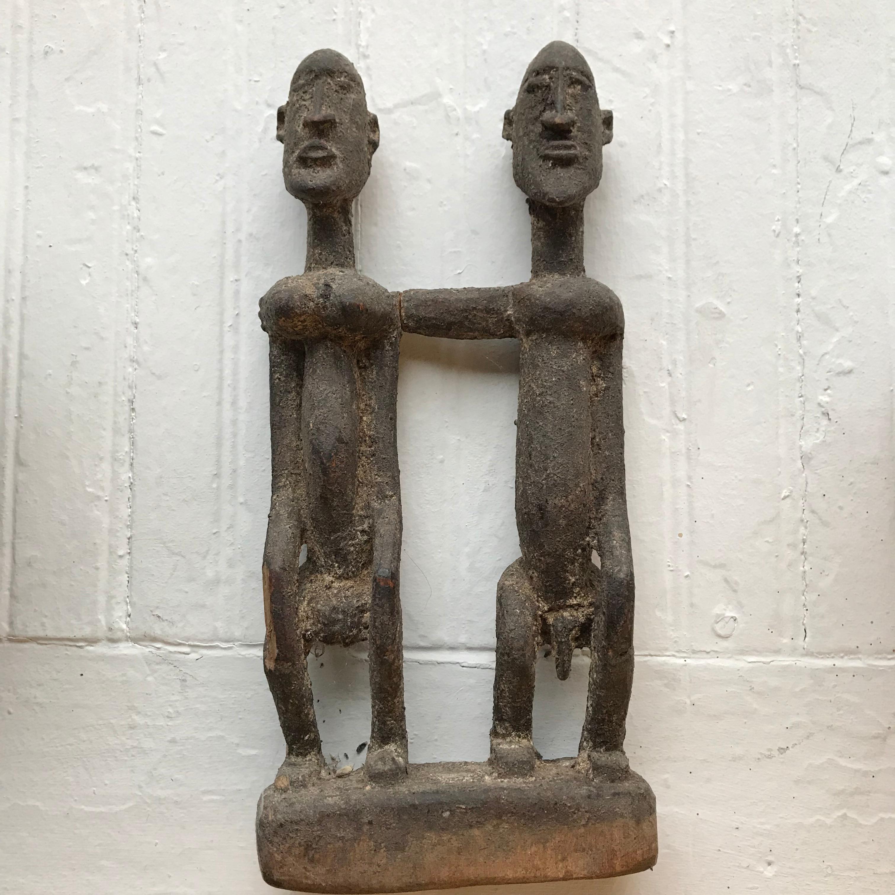 Unknown Figurative Sculpture - DOGON COUPLE