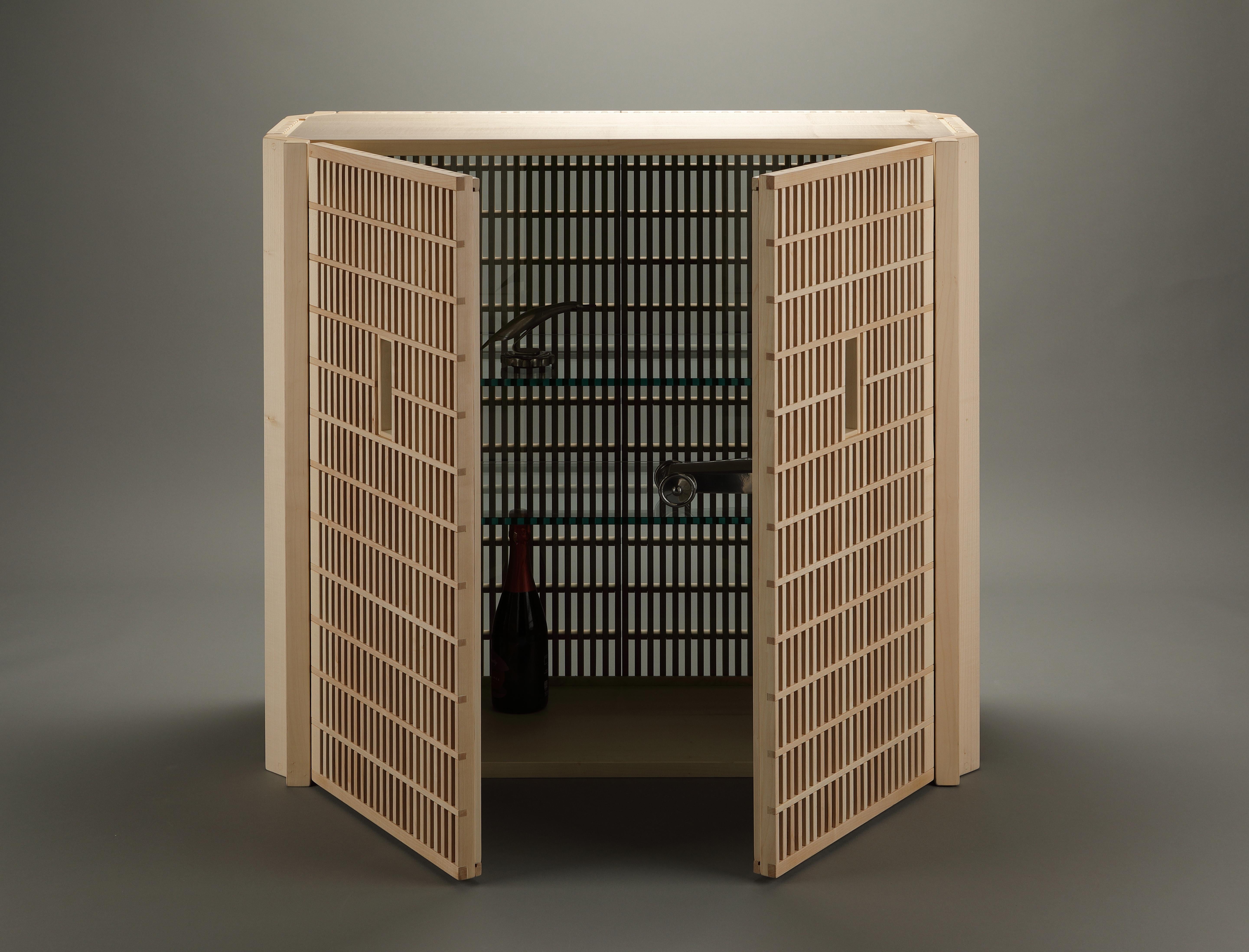 Design made in Italy duckboard bar cabinet in marple wood, fine details - Sculpture by Unknown