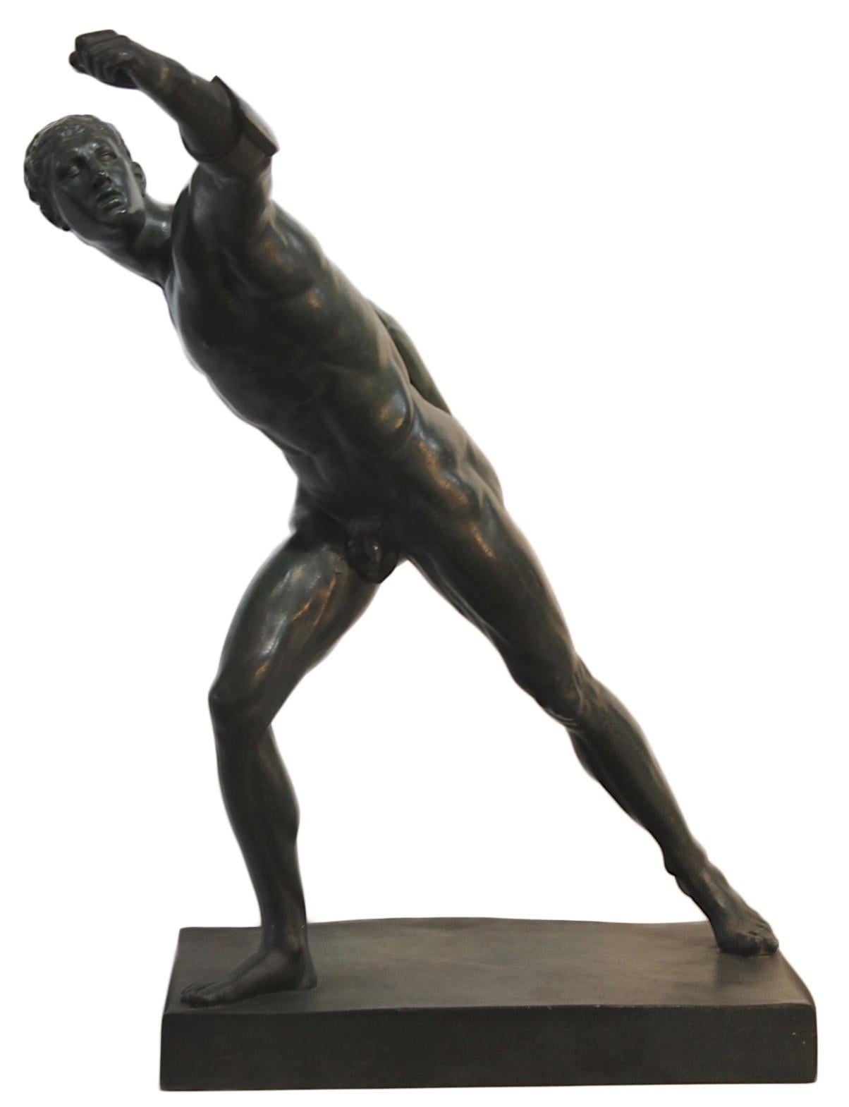Unknown Nude Sculpture – Italienische Schule des frühen 19. Jahrhunderts Bronze, Der Borghese- Gladiator, um 1810