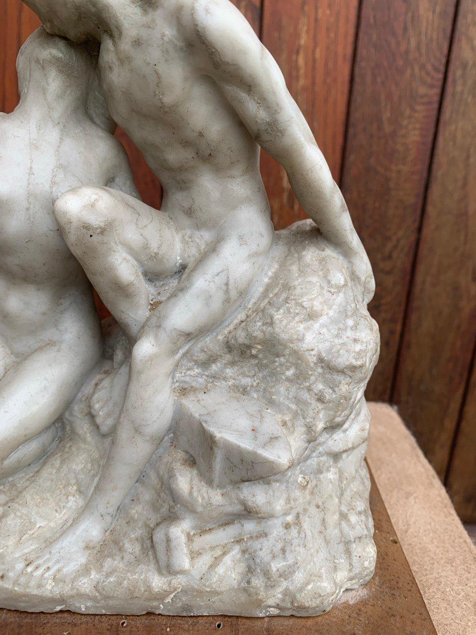 Romantische Marmorskulptur des frühen 19. Jahrhunderts – Kissenfiguren im Angebot 6