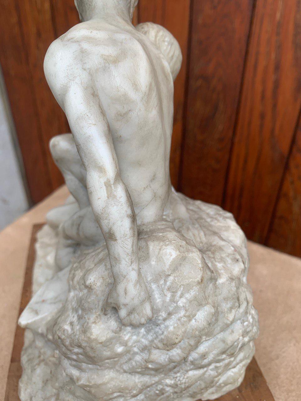 Romantische Marmorskulptur des frühen 19. Jahrhunderts – Kissenfiguren im Angebot 4