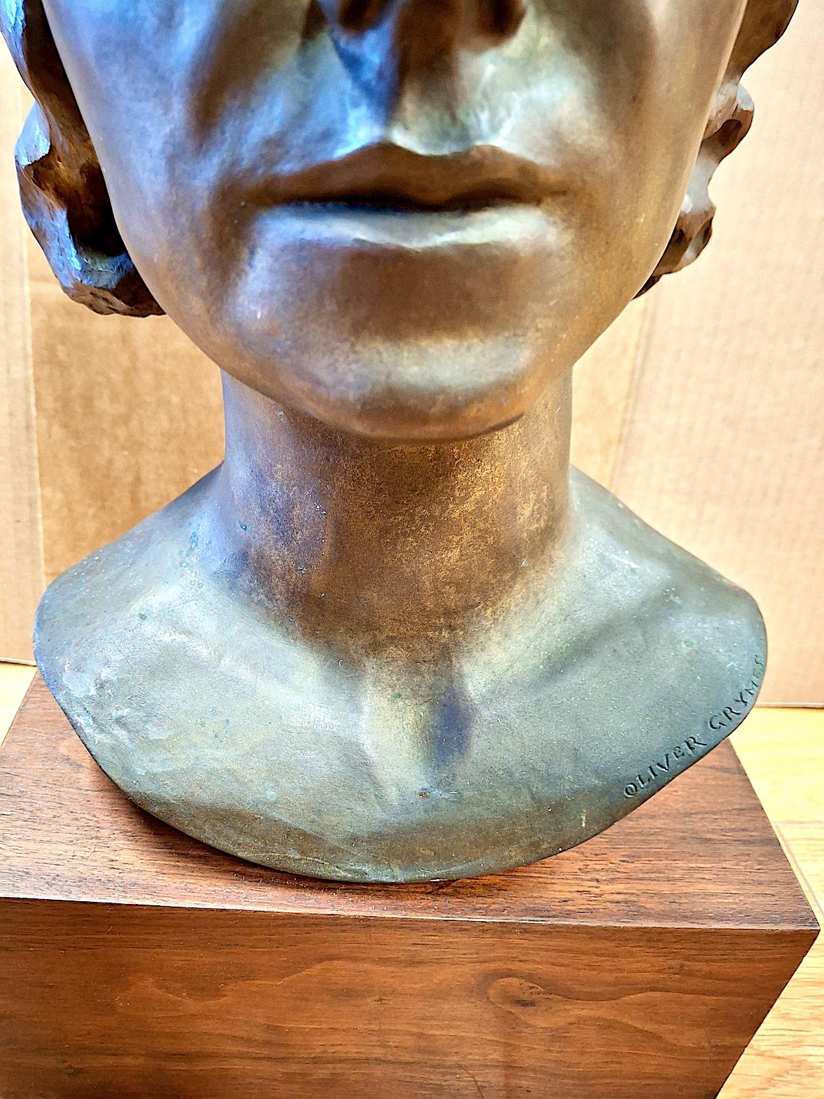 Early 20th-century Female Bronze Bust on Stand by Oliver Grymes For Sale 5
