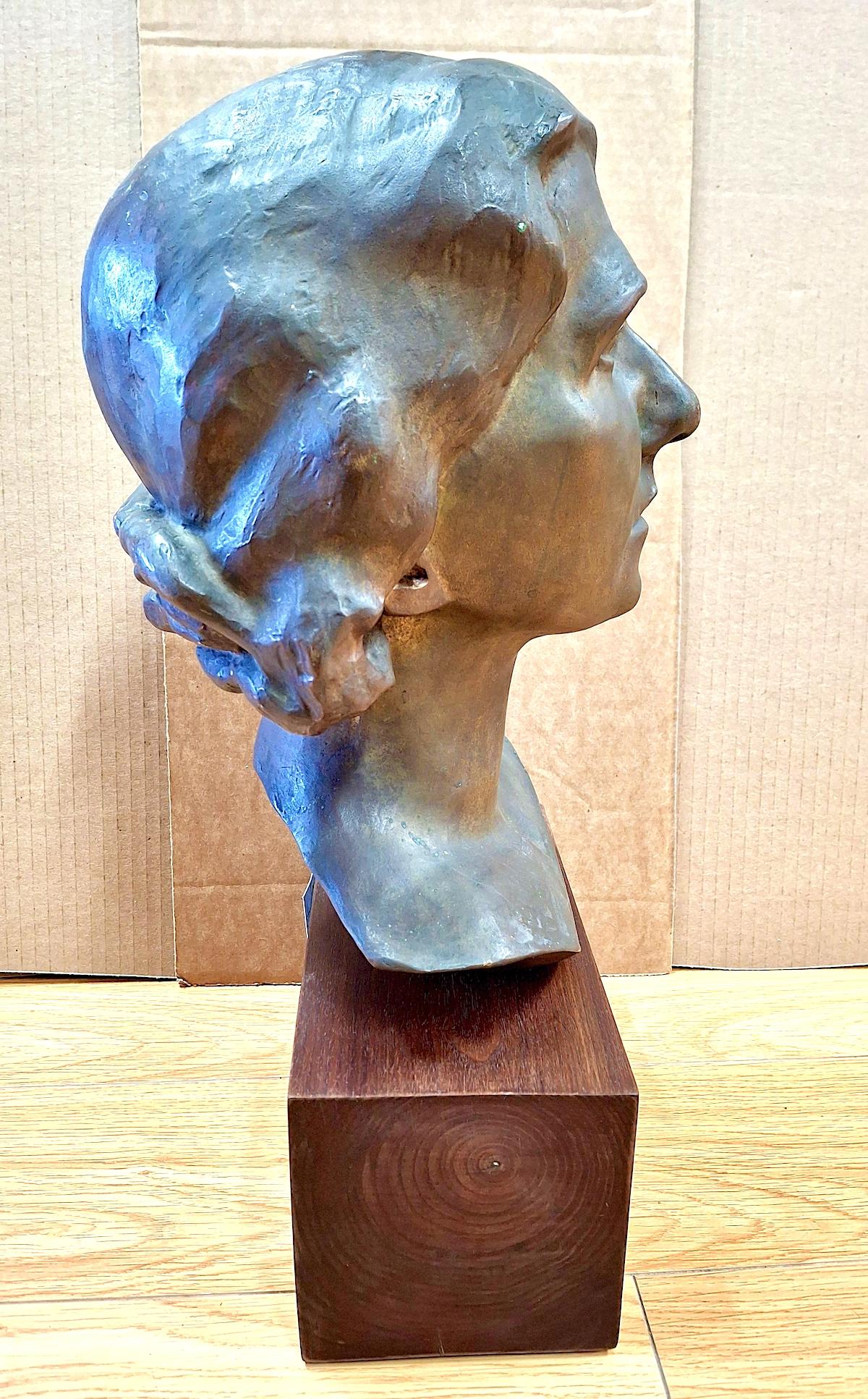 Early 20th-century Female Bronze Bust on Stand by Oliver Grymes - Gold Figurative Sculpture by Unknown