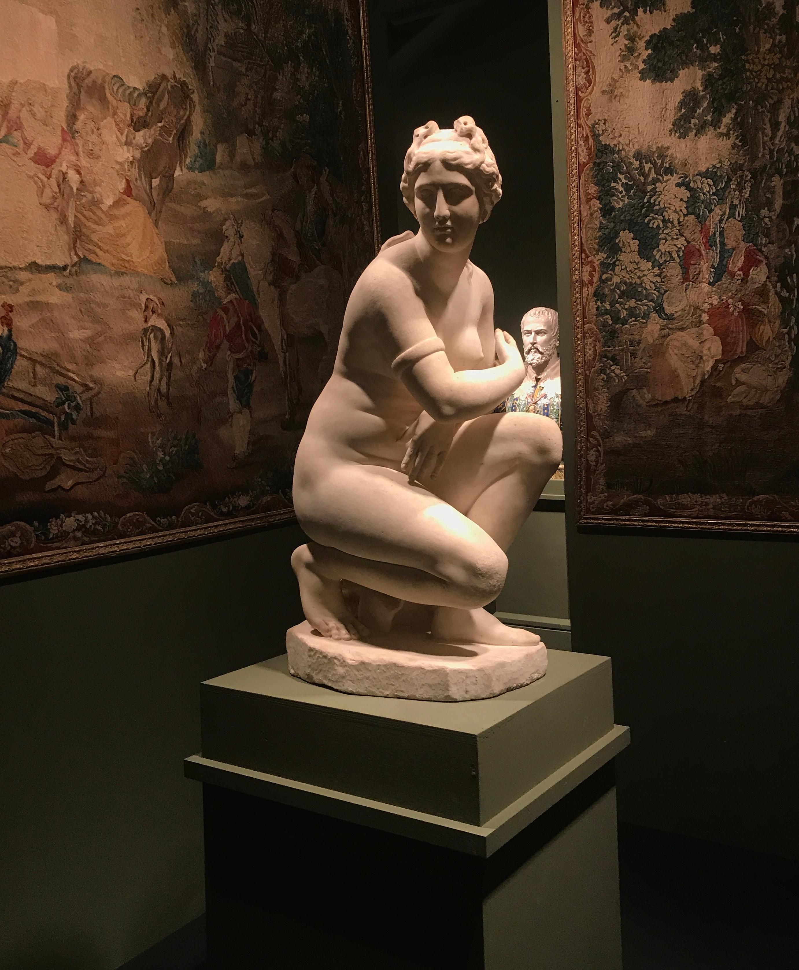  Extraordinary Italian 19th Century Marble Nude  Sculpture of Aphrodite 4