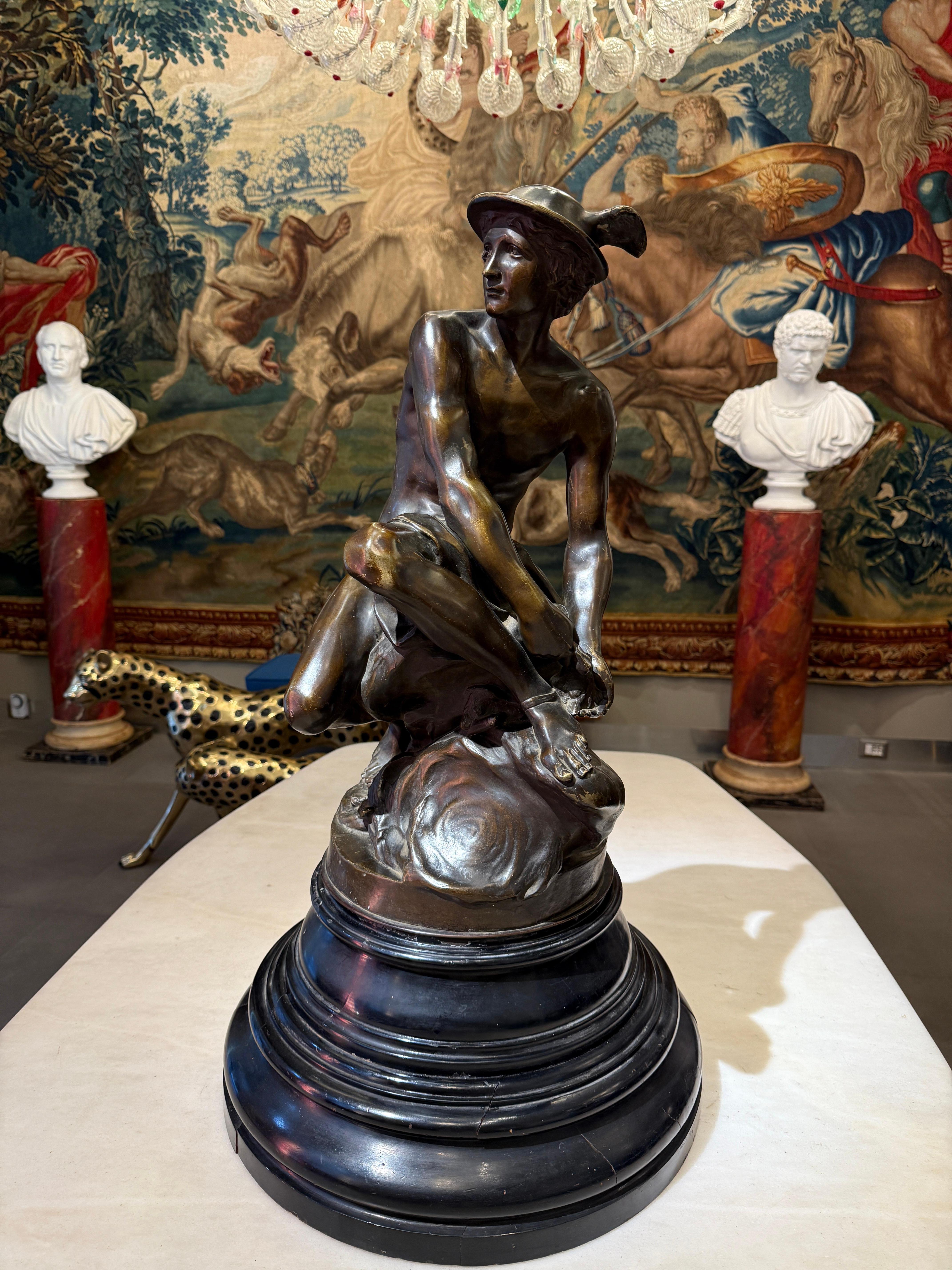 Fabuleuse sculpture italienne n�éoclassique en marbre représentant Hermès - Sculpture de Unknown