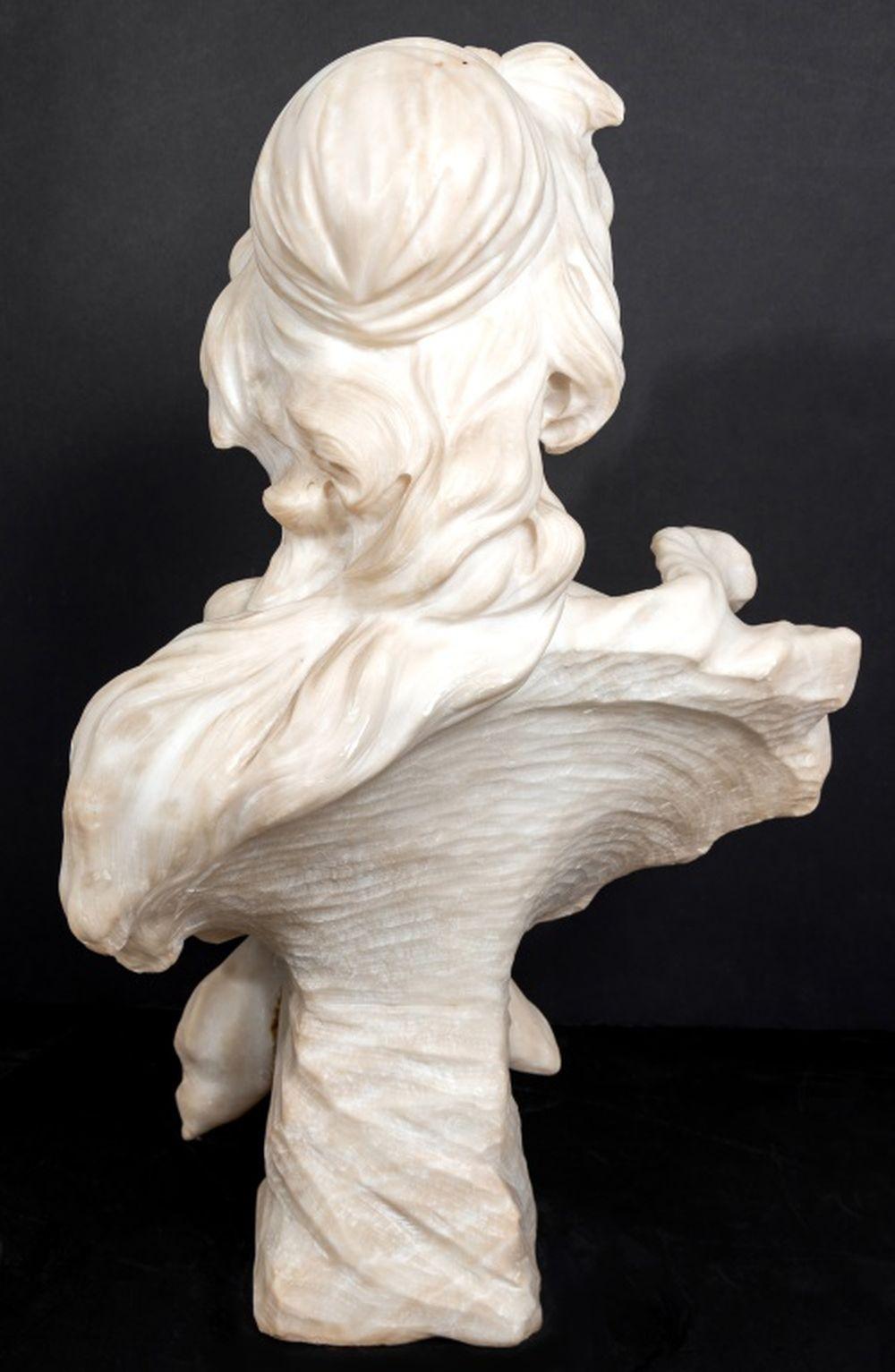 Busto di figura femminile - Sculpture Scuola italiana di Unknown