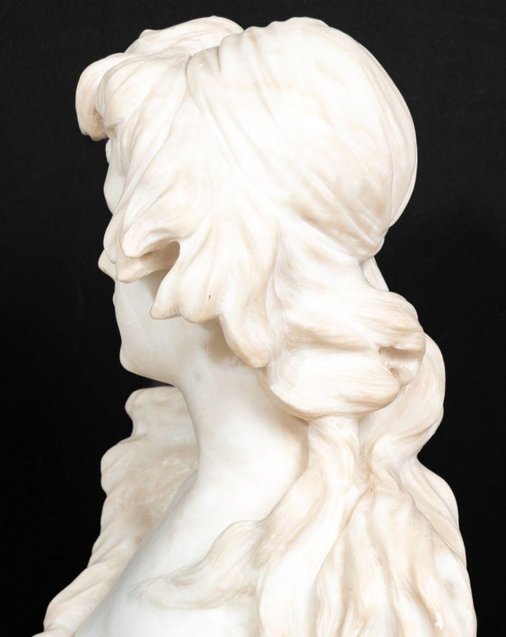 Busto di figura femminile - Figurative Sculpture Nero di Unknown