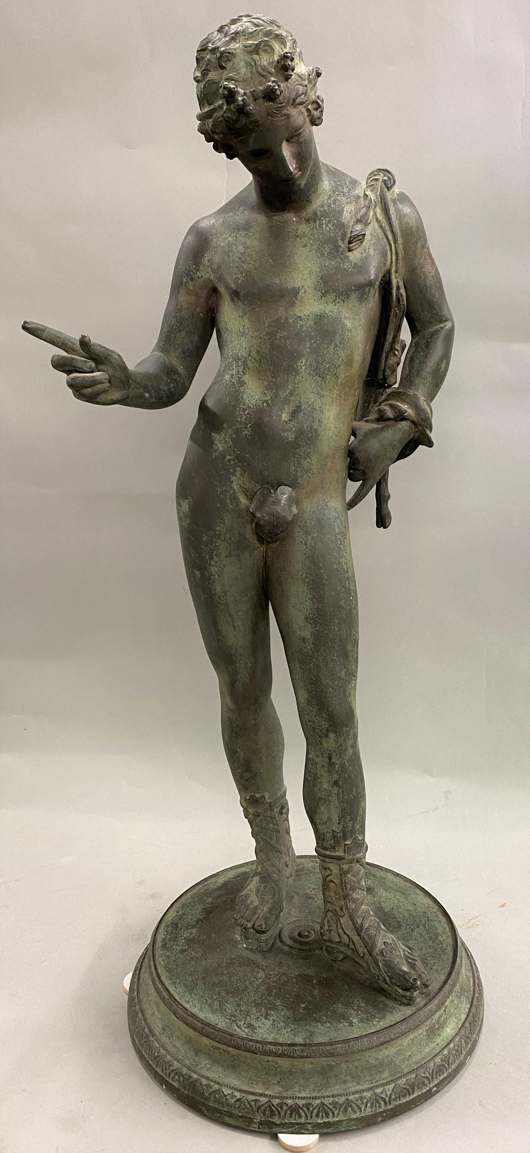 Figurale Bronze von Narzissen oder Dionysos – Sculpture von Unknown