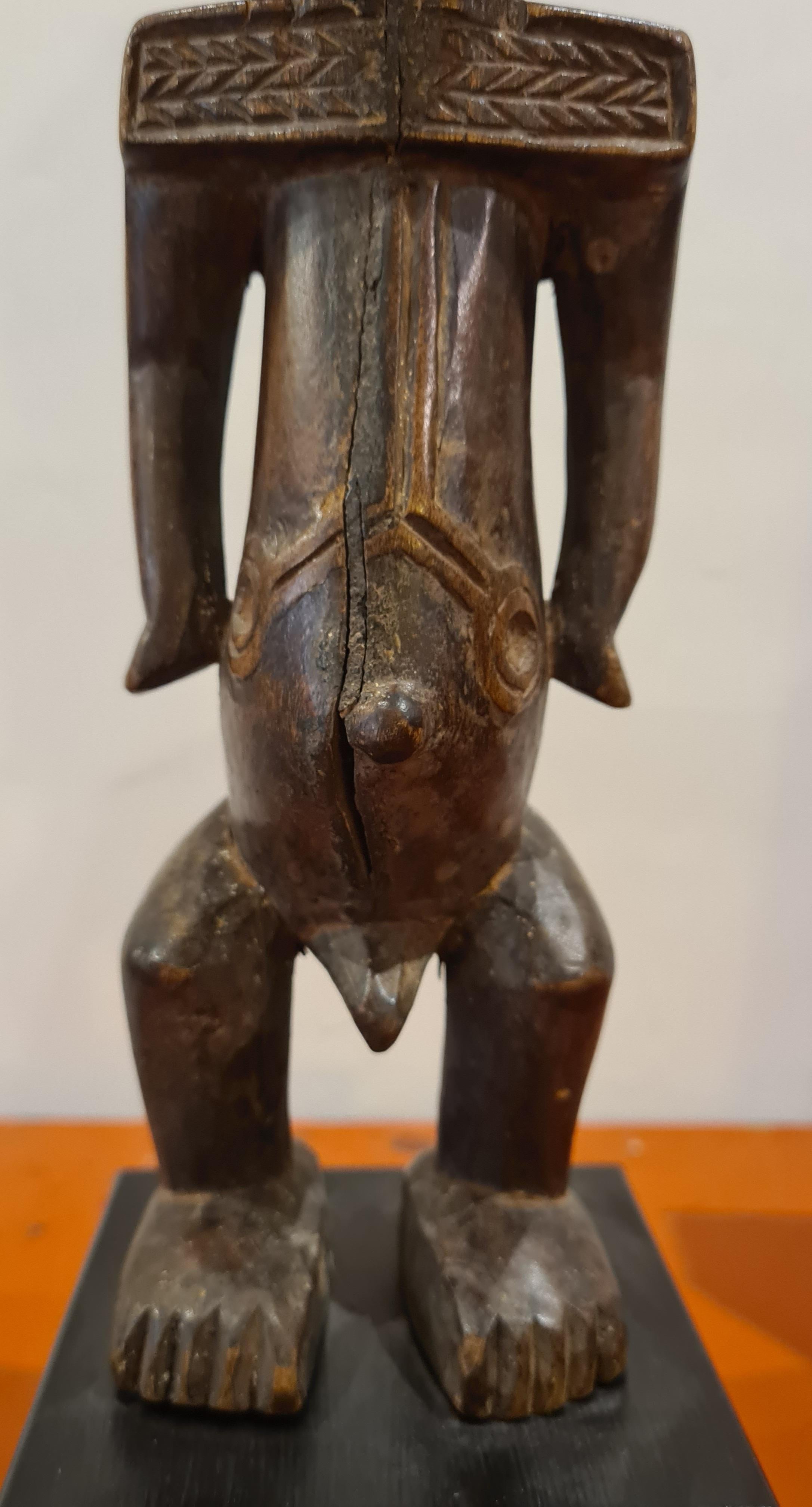 Figurine de Dignataire, A Male Luba-Hemba Figure, Congo - Tribal Sculpture by Unknown